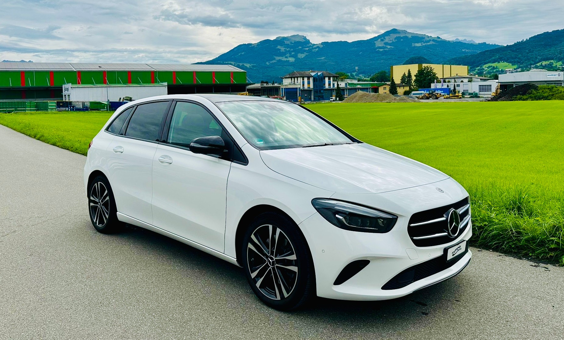 MERCEDES-BENZ B 250 4Matic Progressive-image-5