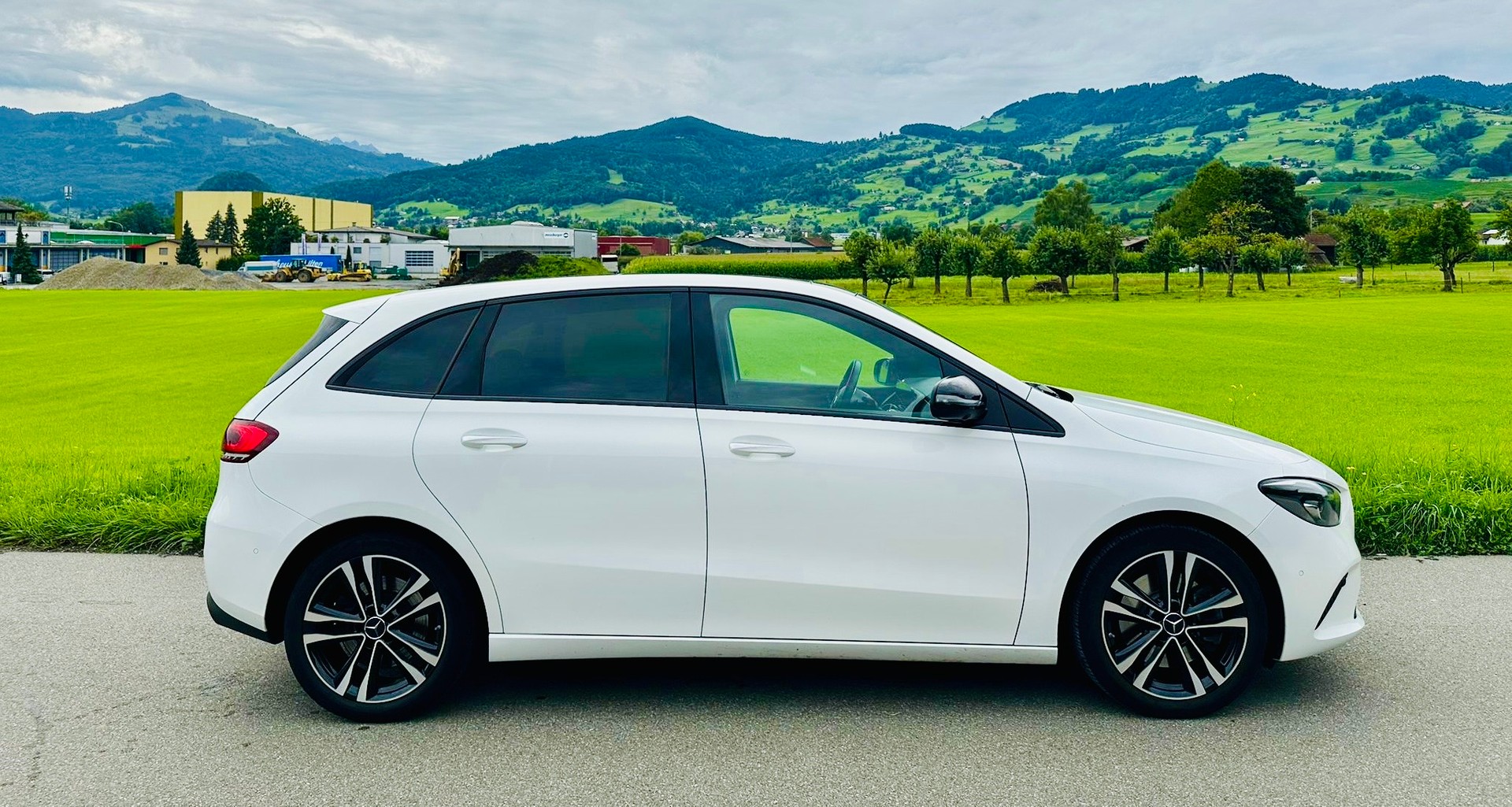 MERCEDES-BENZ B 250 4Matic Progressive-image-6