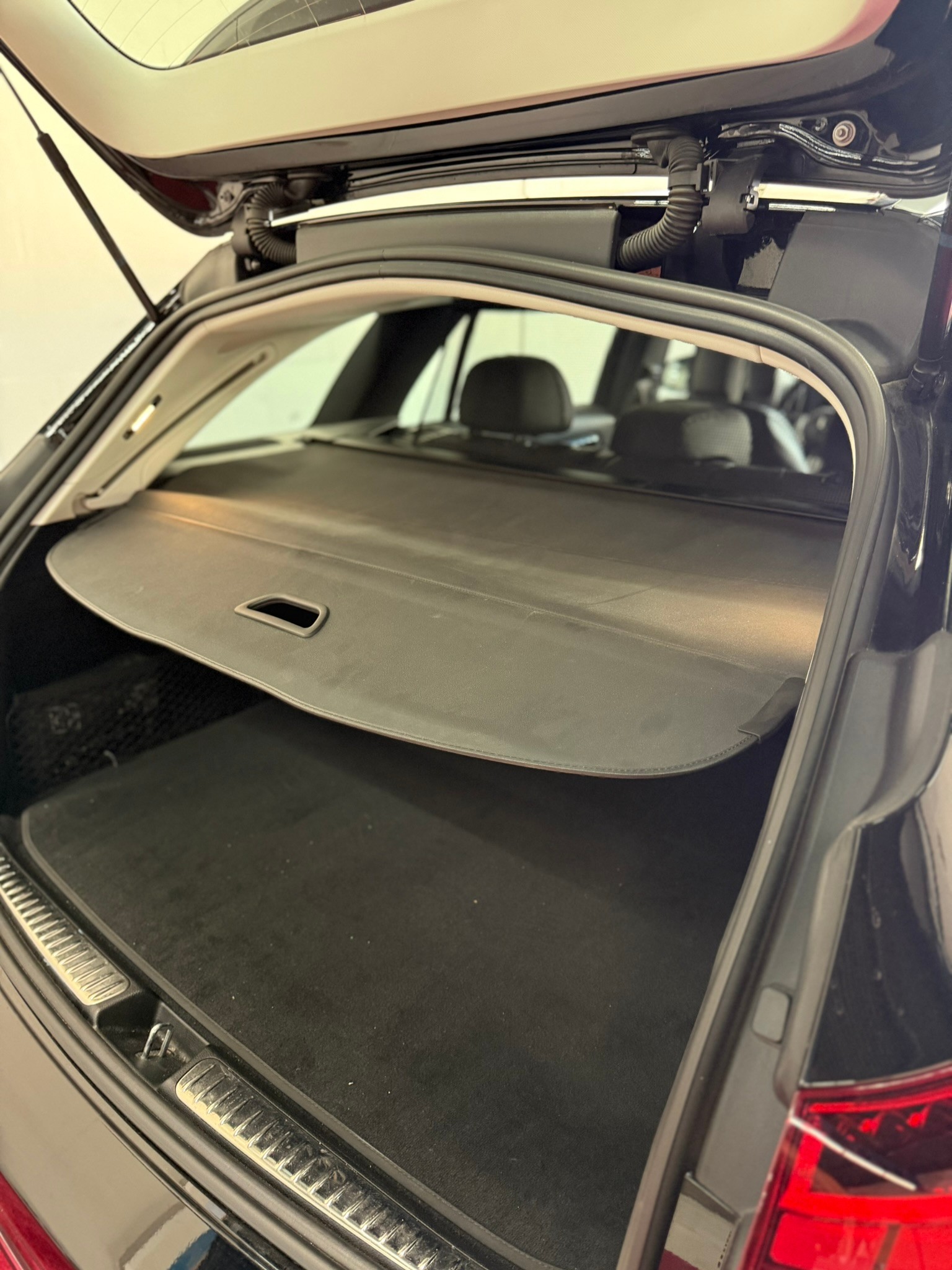 MERCEDES-BENZ C 200 d T-image-7