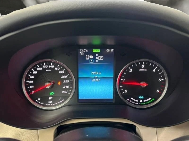 MERCEDES-BENZ GLC 300 de 4Matic 9G-Tronic-image-5