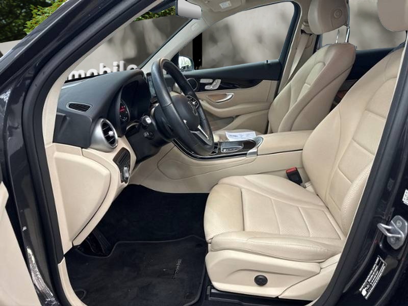 MERCEDES-BENZ GLC 300 de 4Matic 9G-Tronic-image-6
