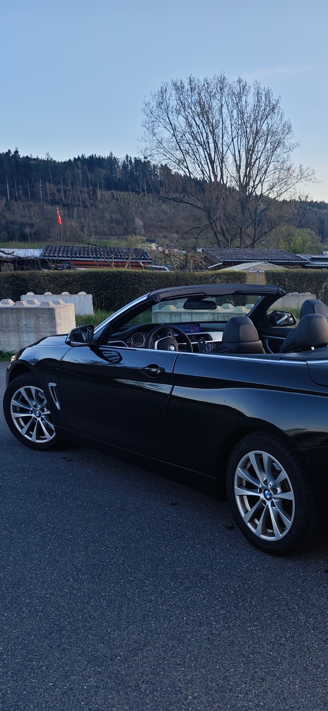 BMW 428i Cabriolet xDrive/automatic/Frisch MFK 04.2026/cam360/carplay/audio Harman Kardon/8 wheels-image-4