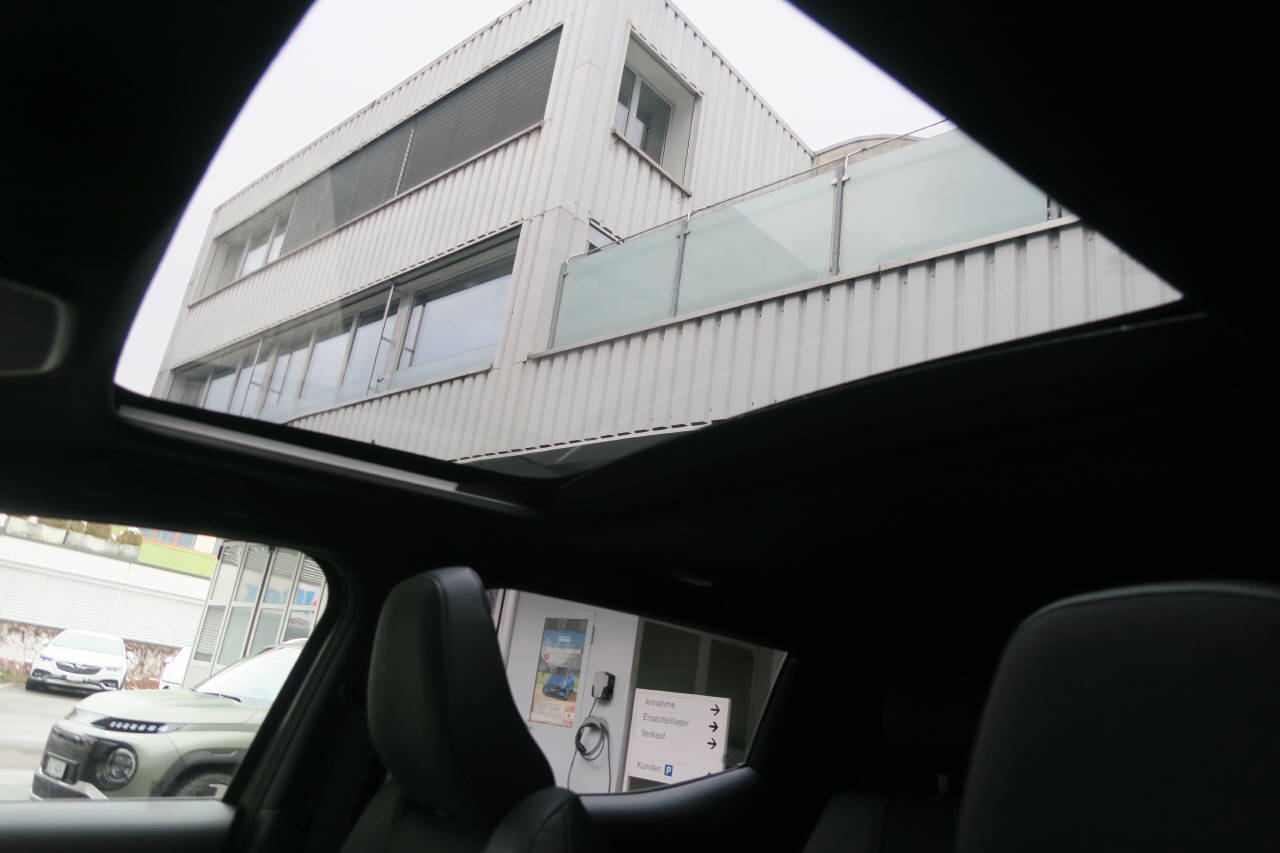 SUZUKI e Vitara Compact Top 4x4-image-12