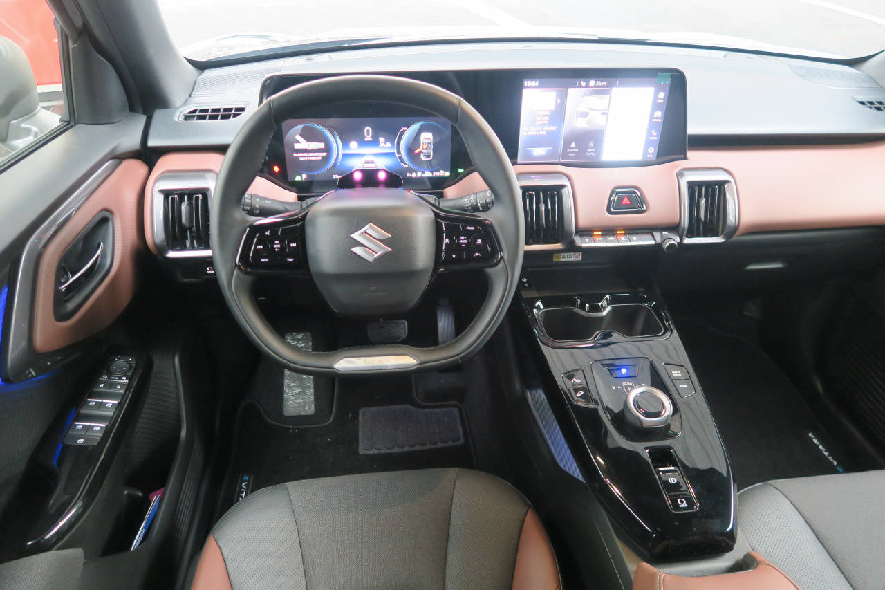 SUZUKI e Vitara Compact Top 4x4-image-4