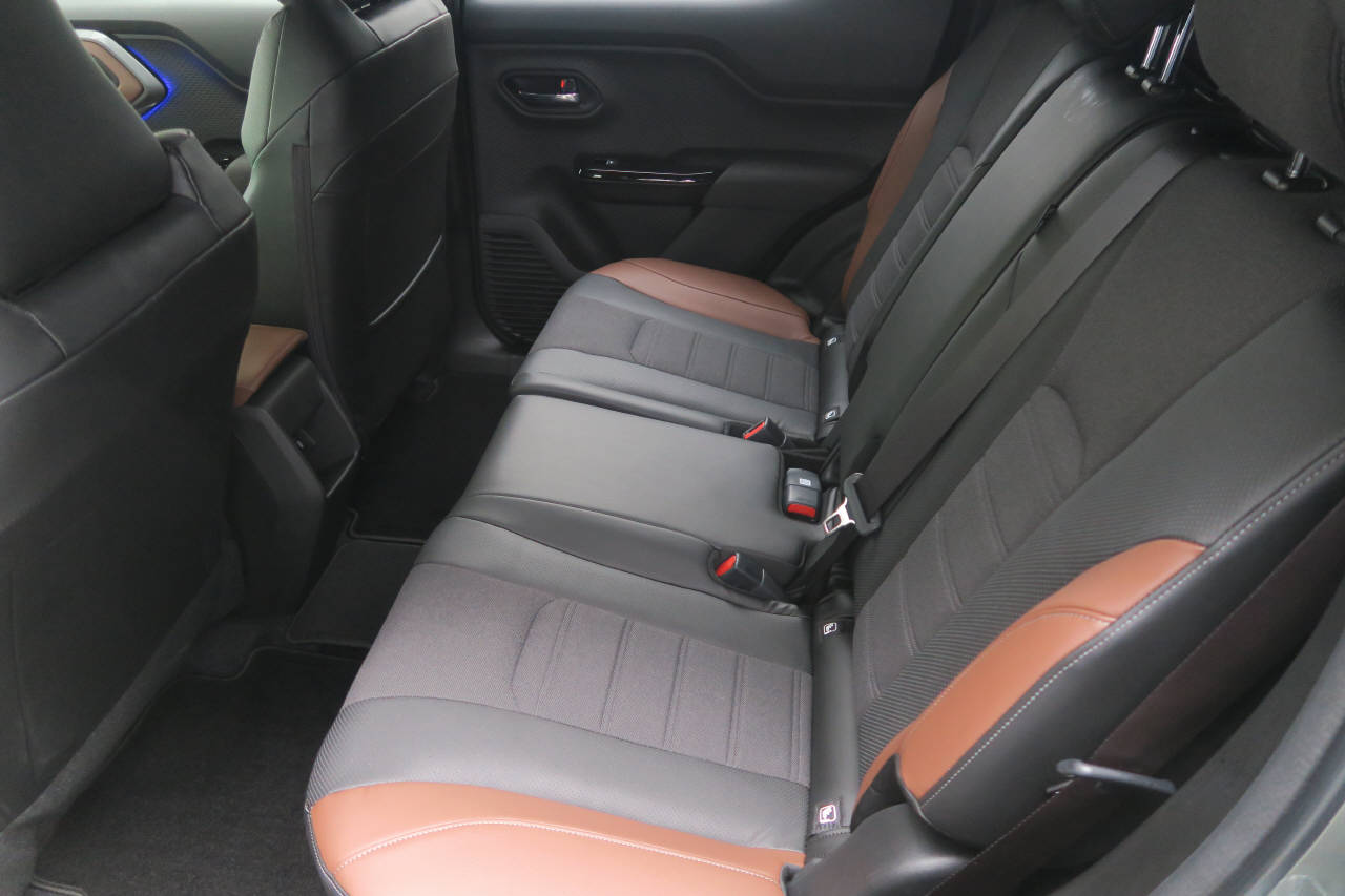SUZUKI e Vitara Compact Top 4x4-image-14