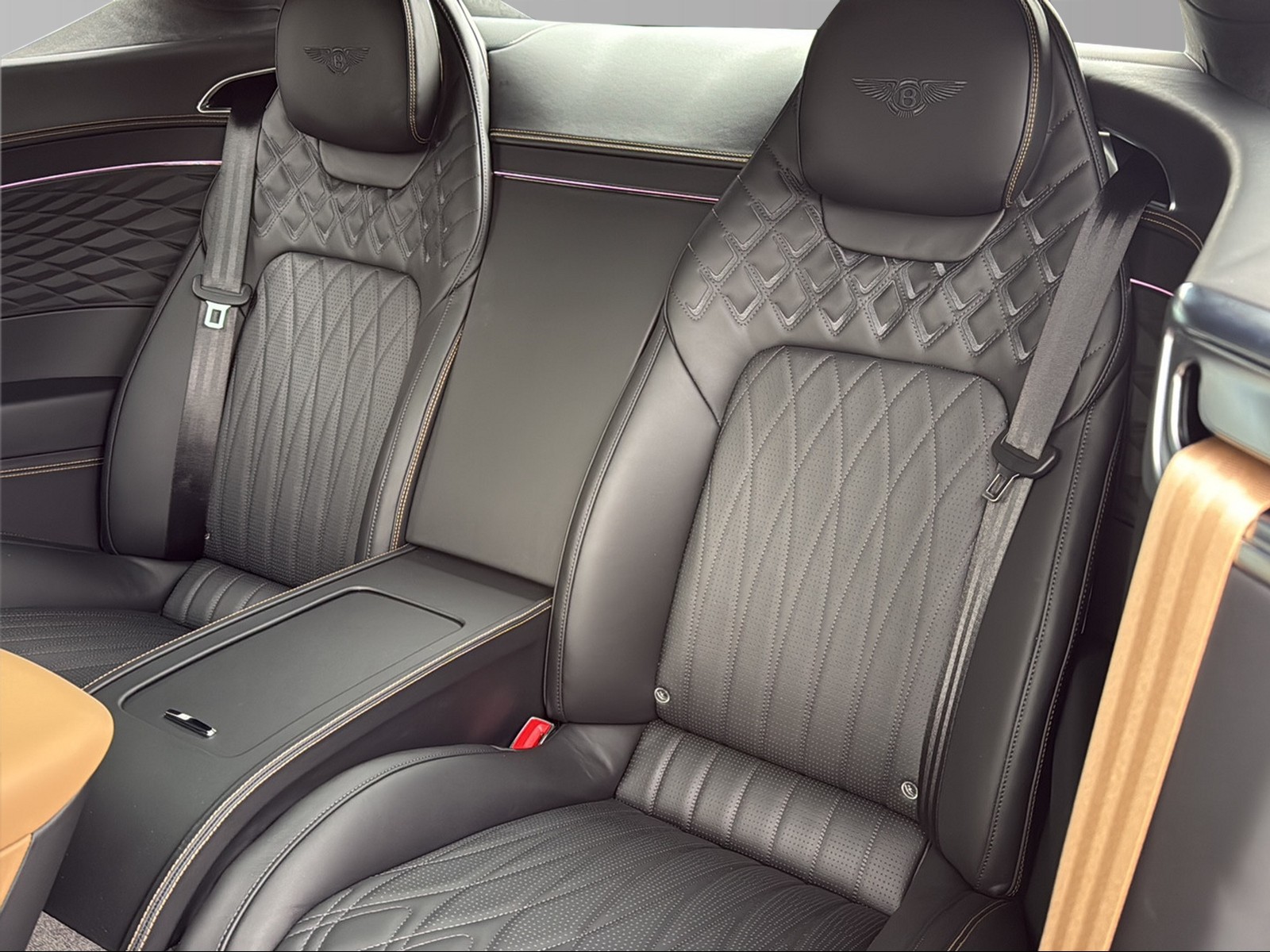 BENTLEY Continental GT Azure V8 Hybrid-image-6