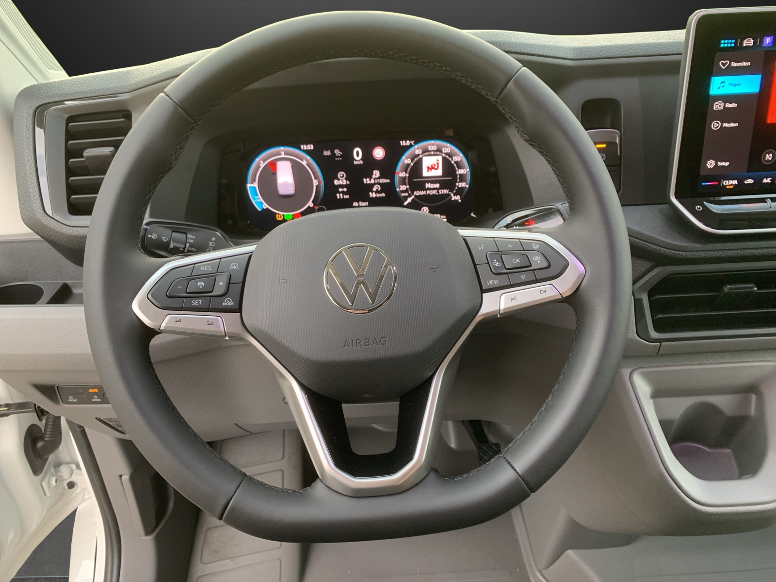 VW Crafter 35 Kasten 2.0 BiTDI L3H2 4Motion A-image-10