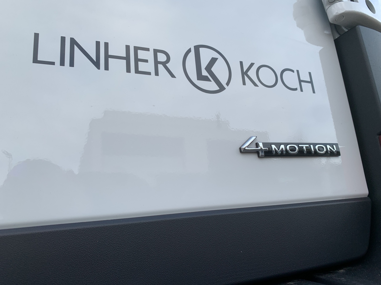 VW Crafter 35 Kasten 2.0 BiTDI L3H2 4Motion A-image-15