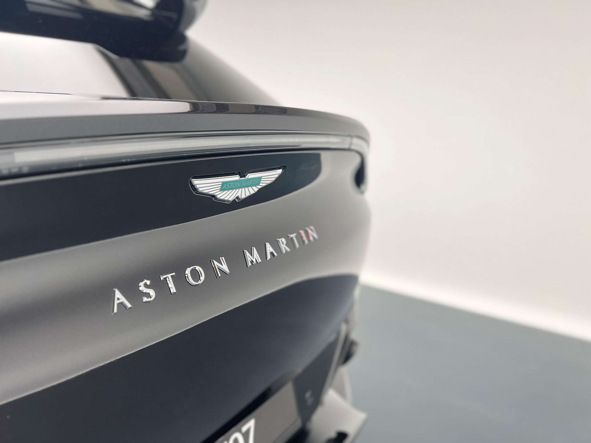 ASTON MARTIN New MY25 DBX 707 4.0 V8 Bi-Turbo-image-23