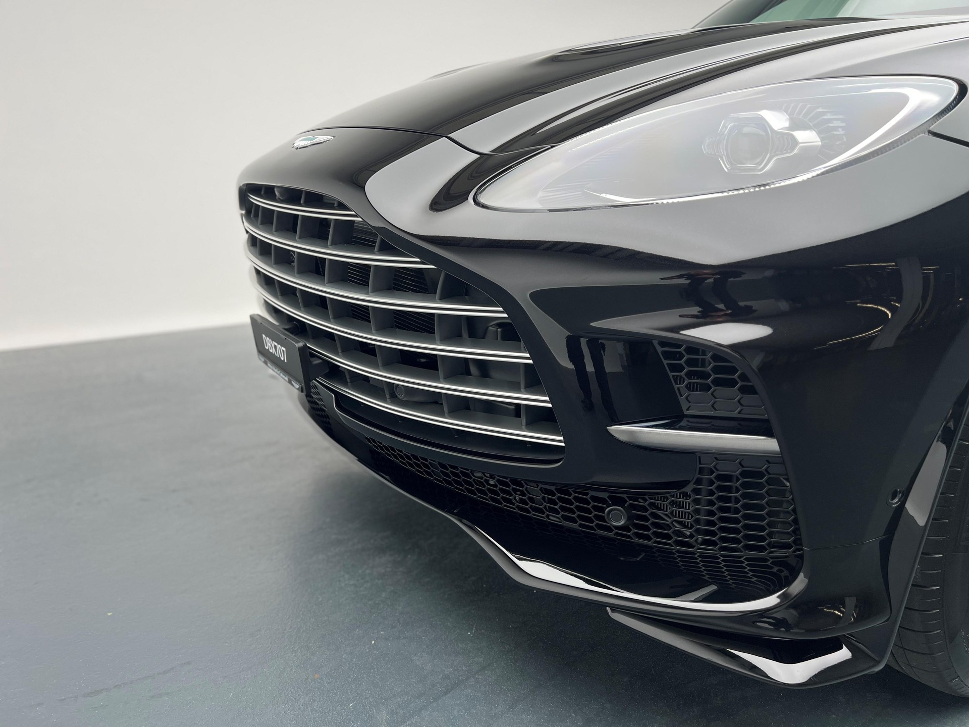 ASTON MARTIN New MY25 DBX 707 4.0 V8 Bi-Turbo-image-18