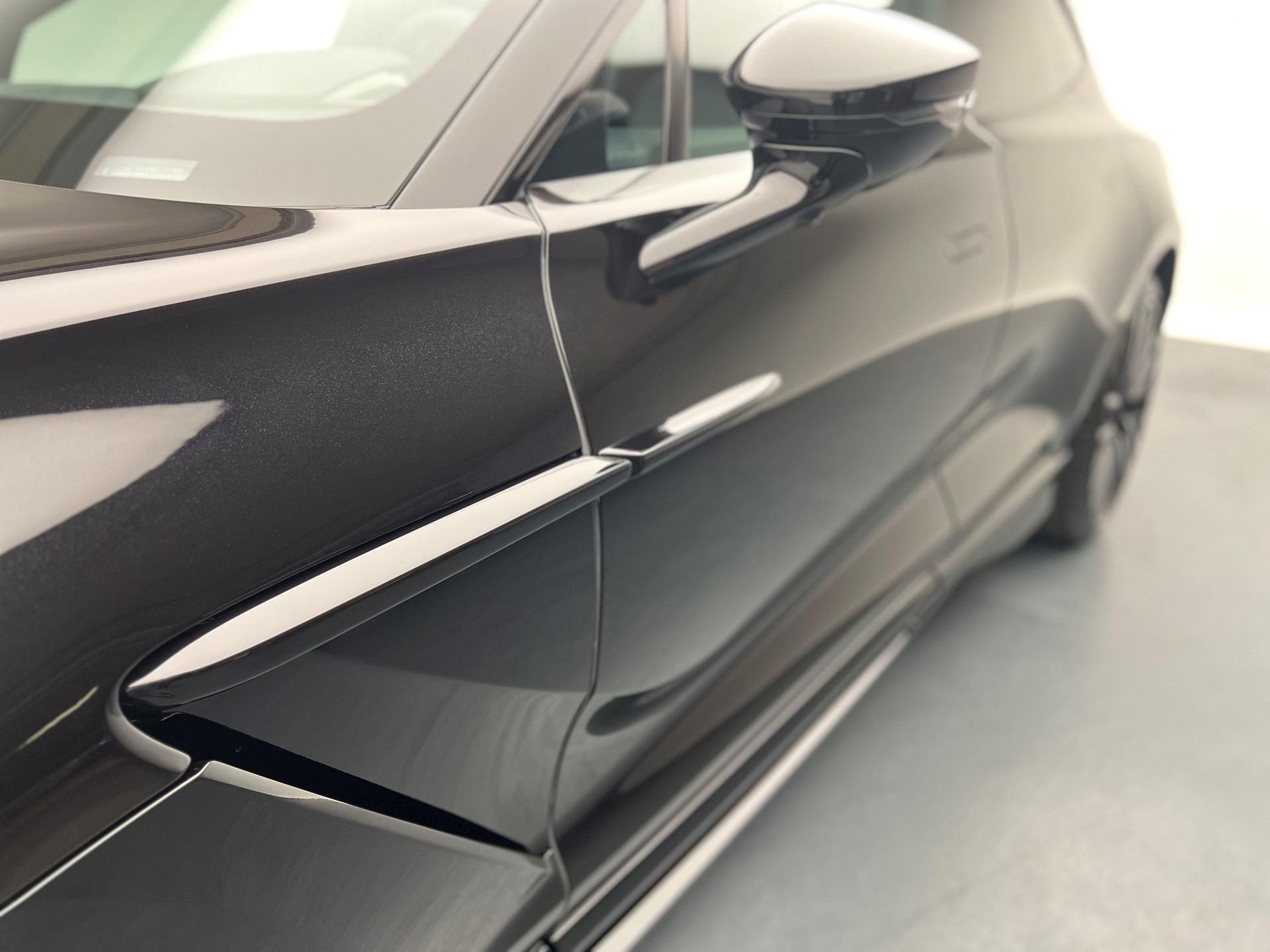ASTON MARTIN New MY25 DBX 707 4.0 V8 Bi-Turbo-image-20
