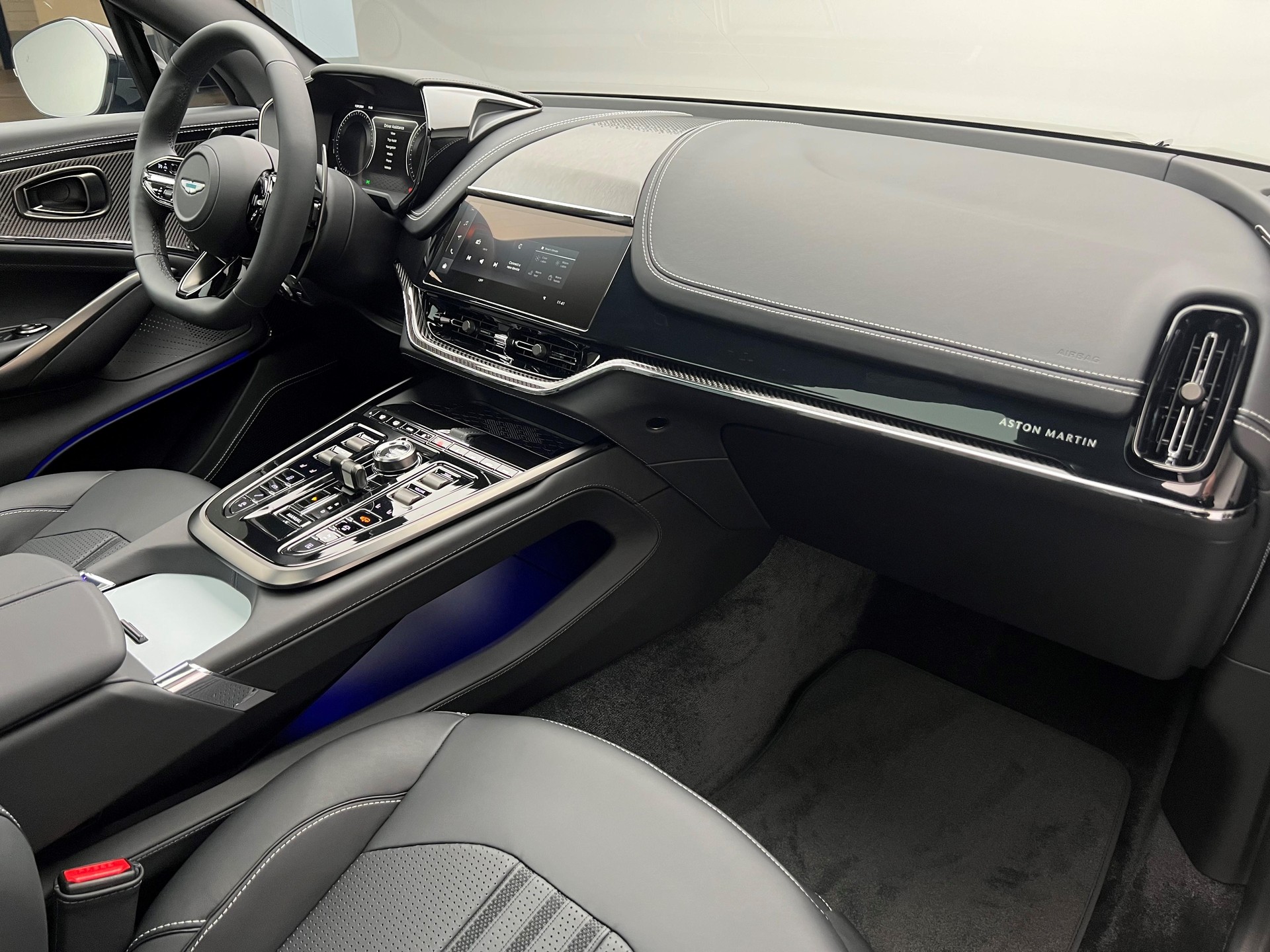 ASTON MARTIN New MY25 DBX 707 4.0 V8 Bi-Turbo-image-11