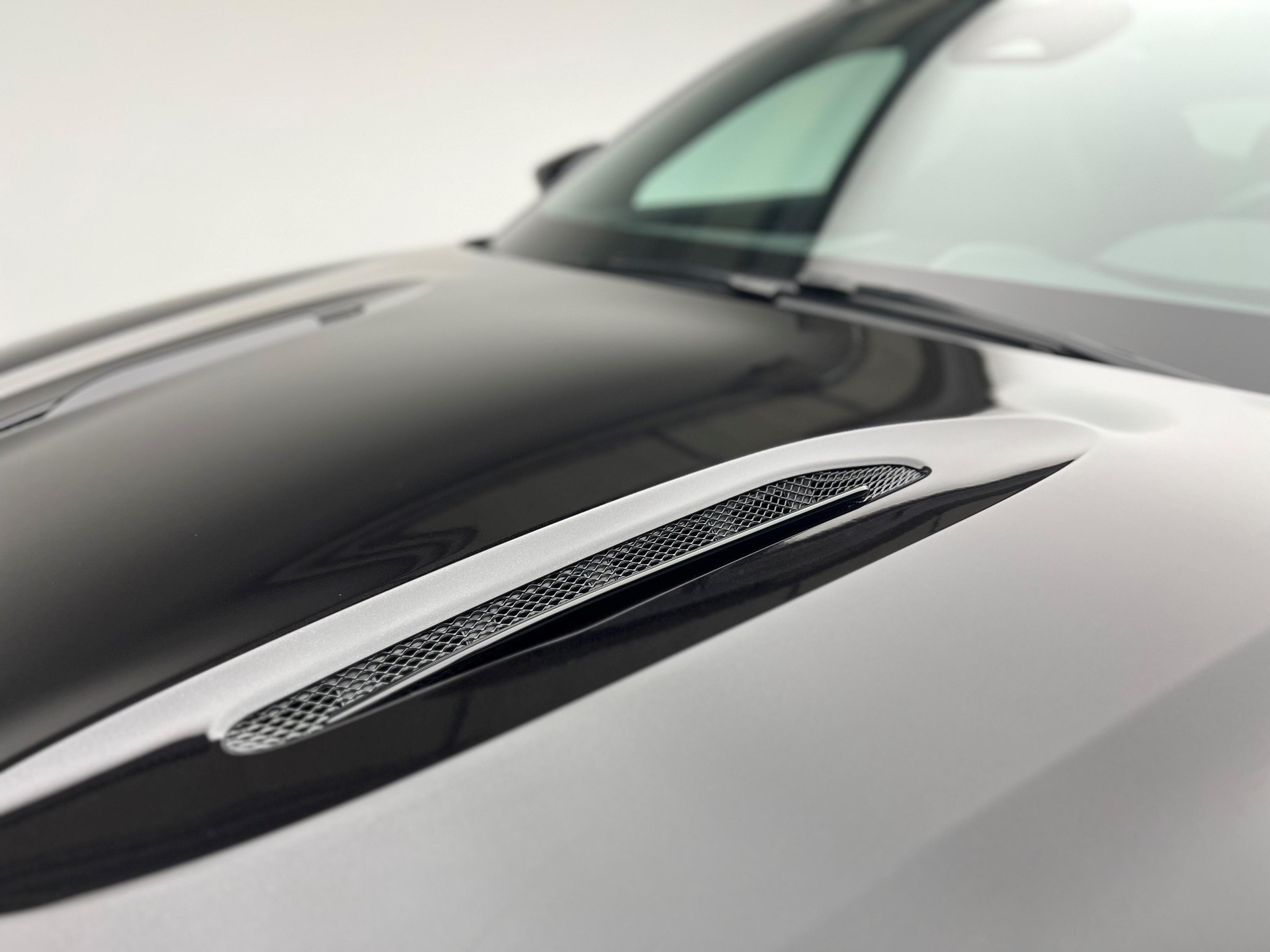 ASTON MARTIN New MY25 DBX 707 4.0 V8 Bi-Turbo-image-19