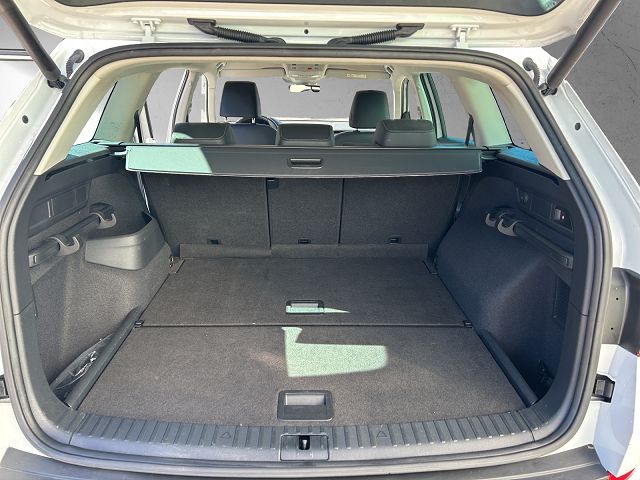 SKODA Kodiaq 2.0 TSI 4x4 DSG Smile-image-11