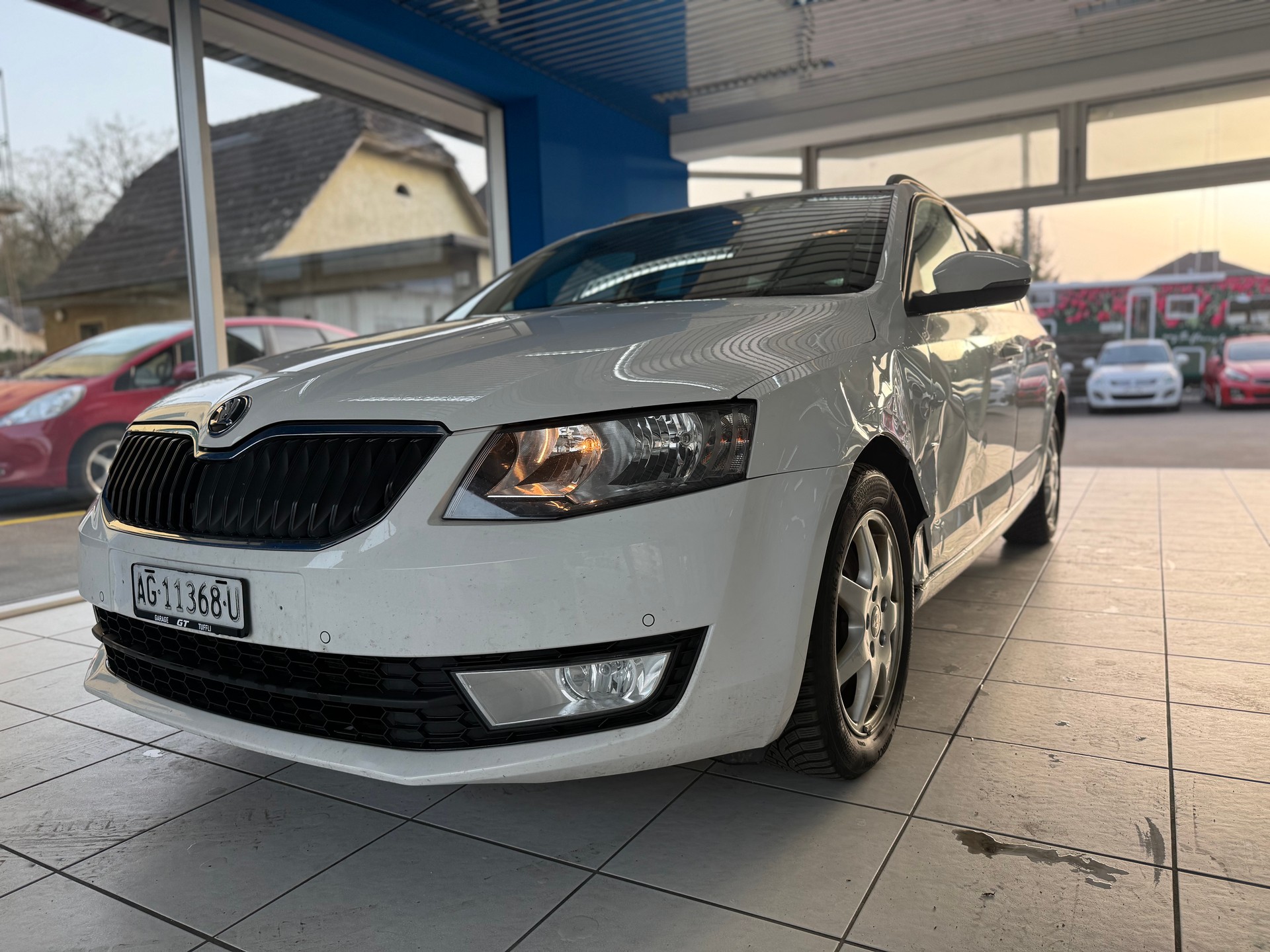 SKODA Octavia Combi 1.8 TSI Ambition 4x4 DSG-showroom-element-1