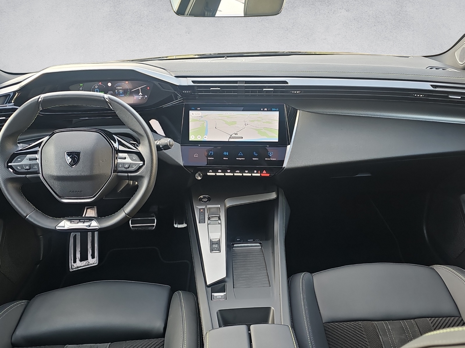 PEUGEOT 308 SW 1.6 PHEV 180 GT-image-8