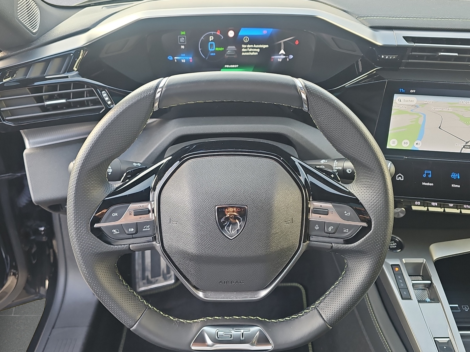 PEUGEOT 308 SW 1.6 PHEV 180 GT-image-11