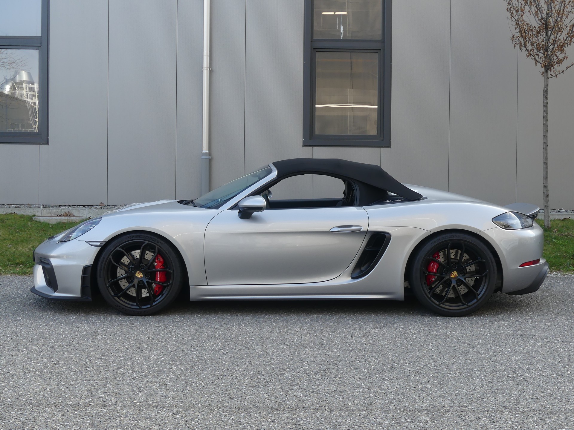 PORSCHE 718 Boxster Spyder PDK-image-4