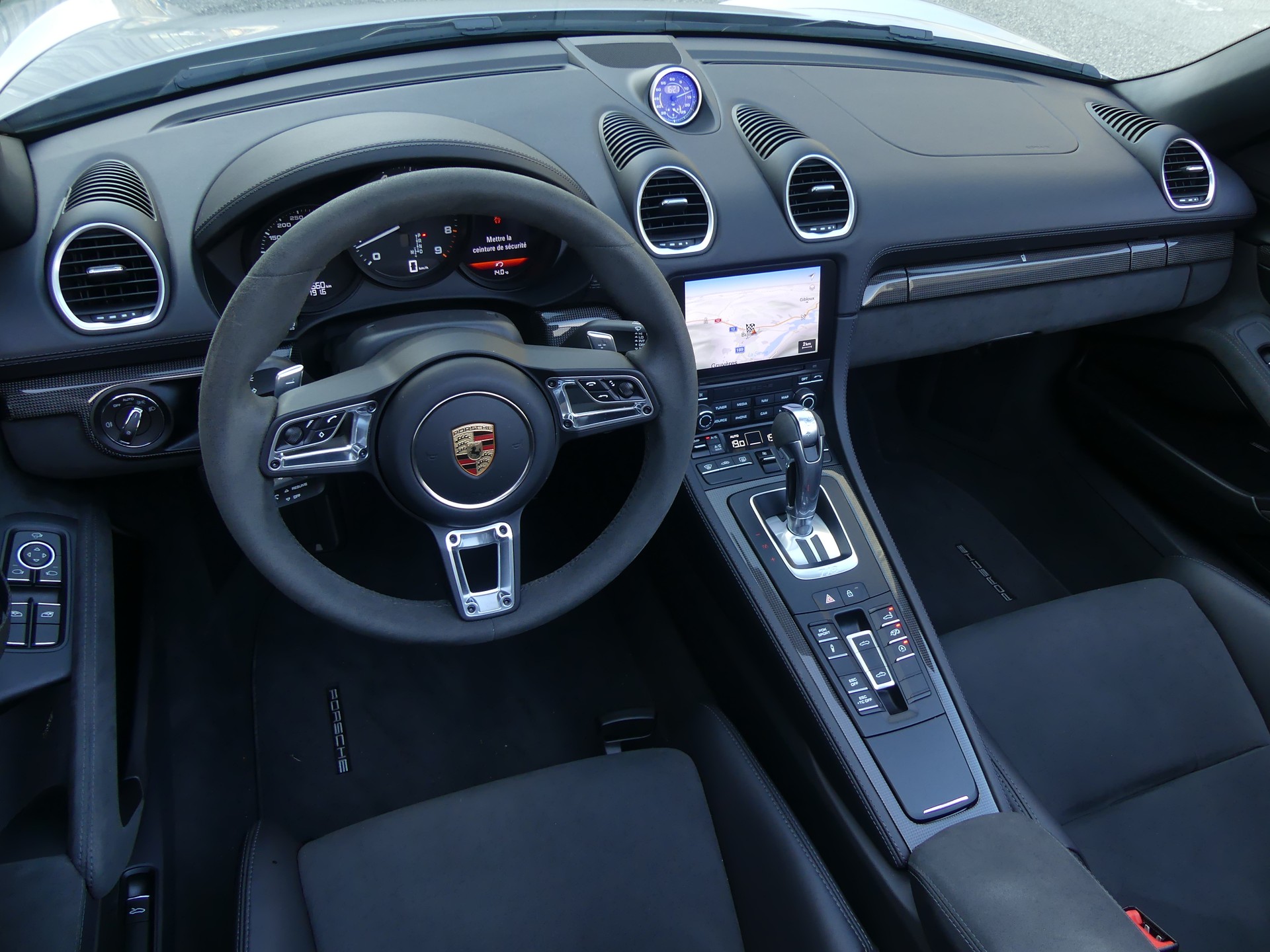 PORSCHE 718 Boxster Spyder PDK-image-7