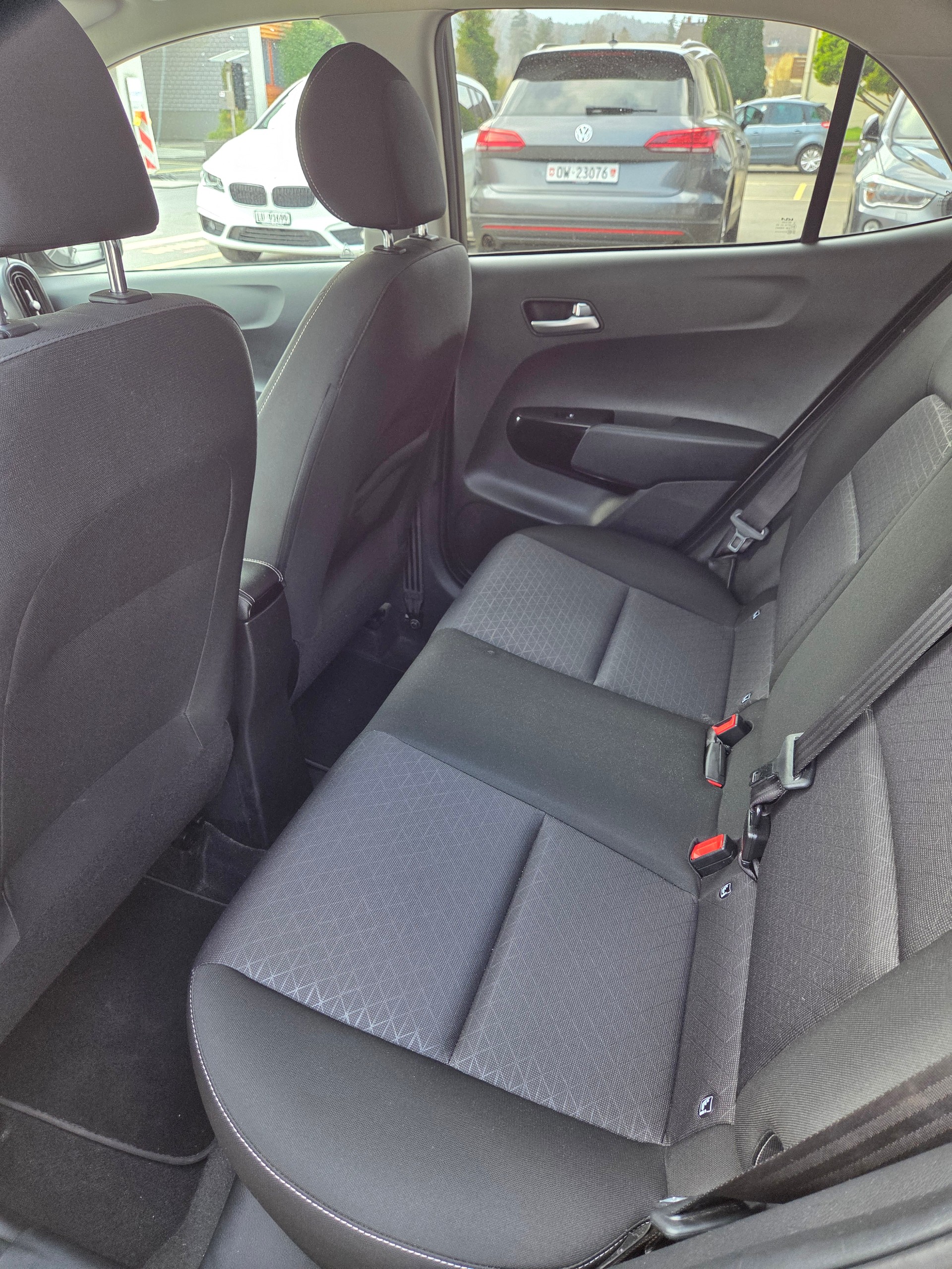 KIA Picanto 1.2 CVVT Style AMT-image-9