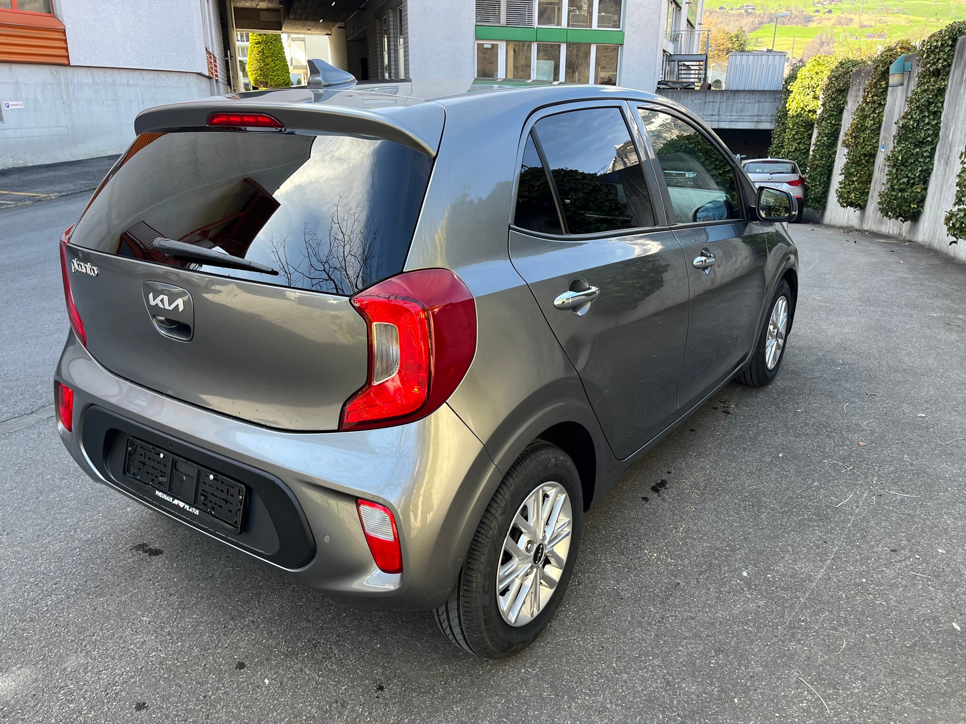 KIA Picanto 1.2 CVVT Style AMT-image-3
