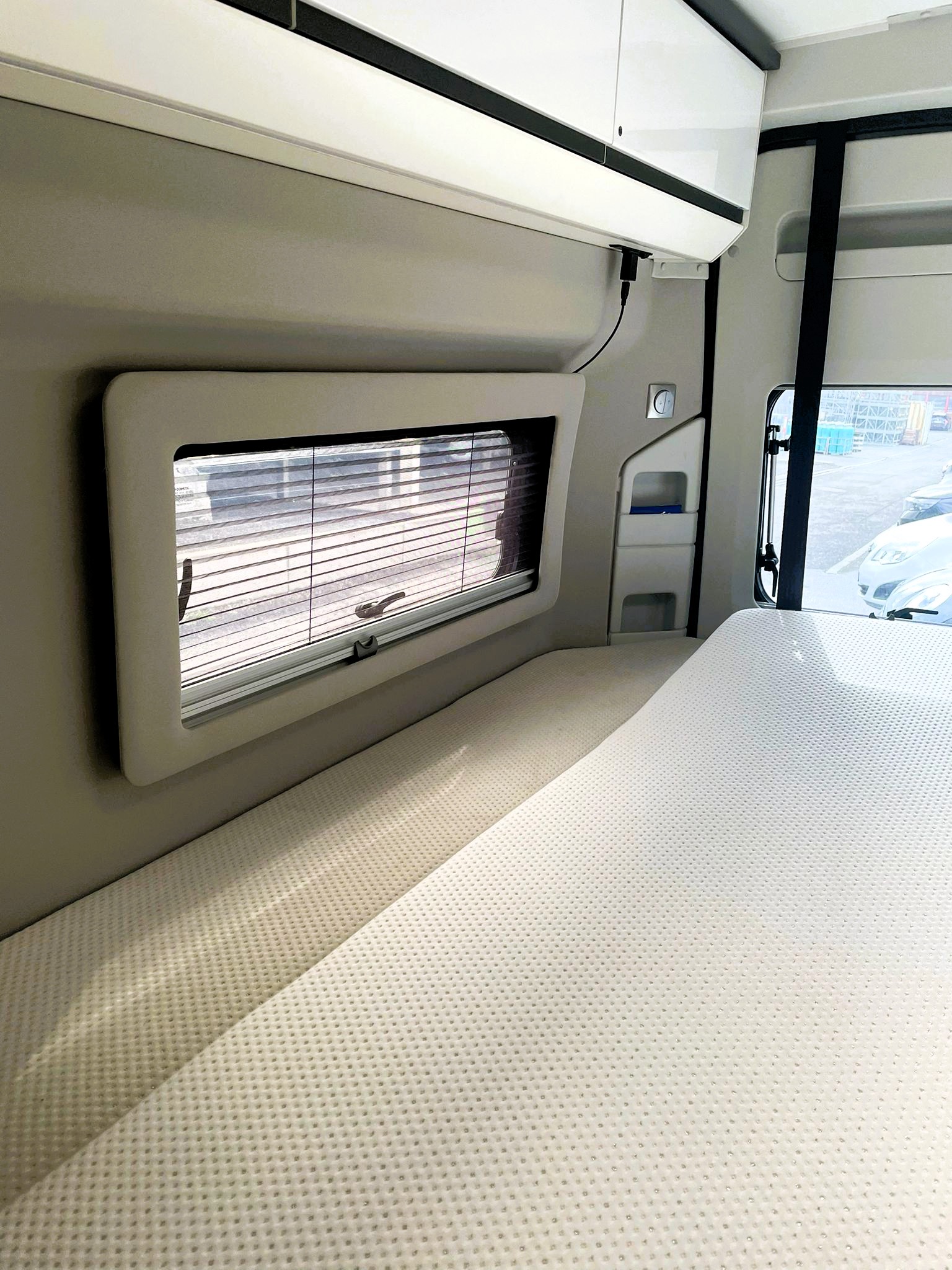 ADRIA 640 SGX-image-20