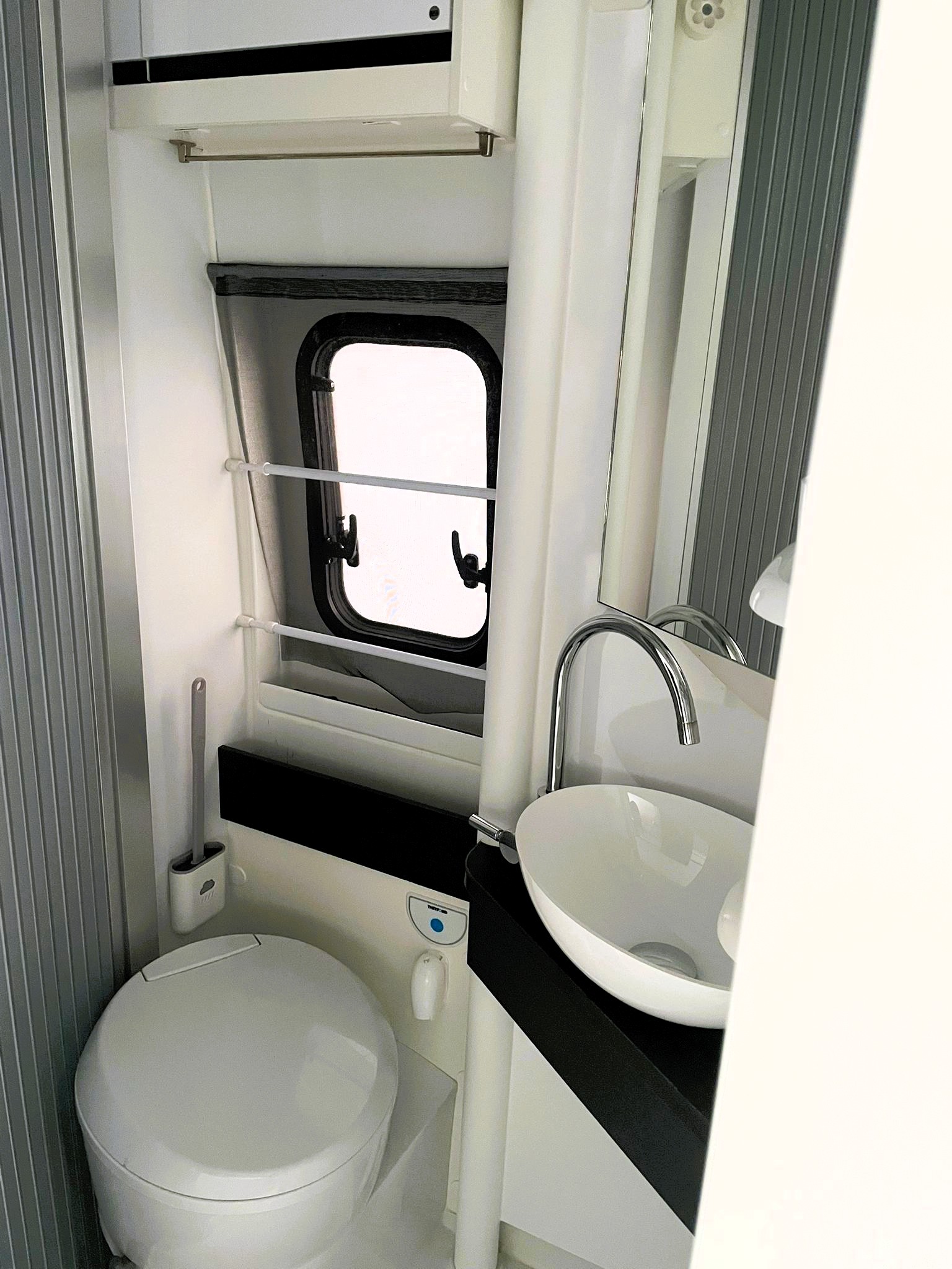 ADRIA 640 SGX-image-23
