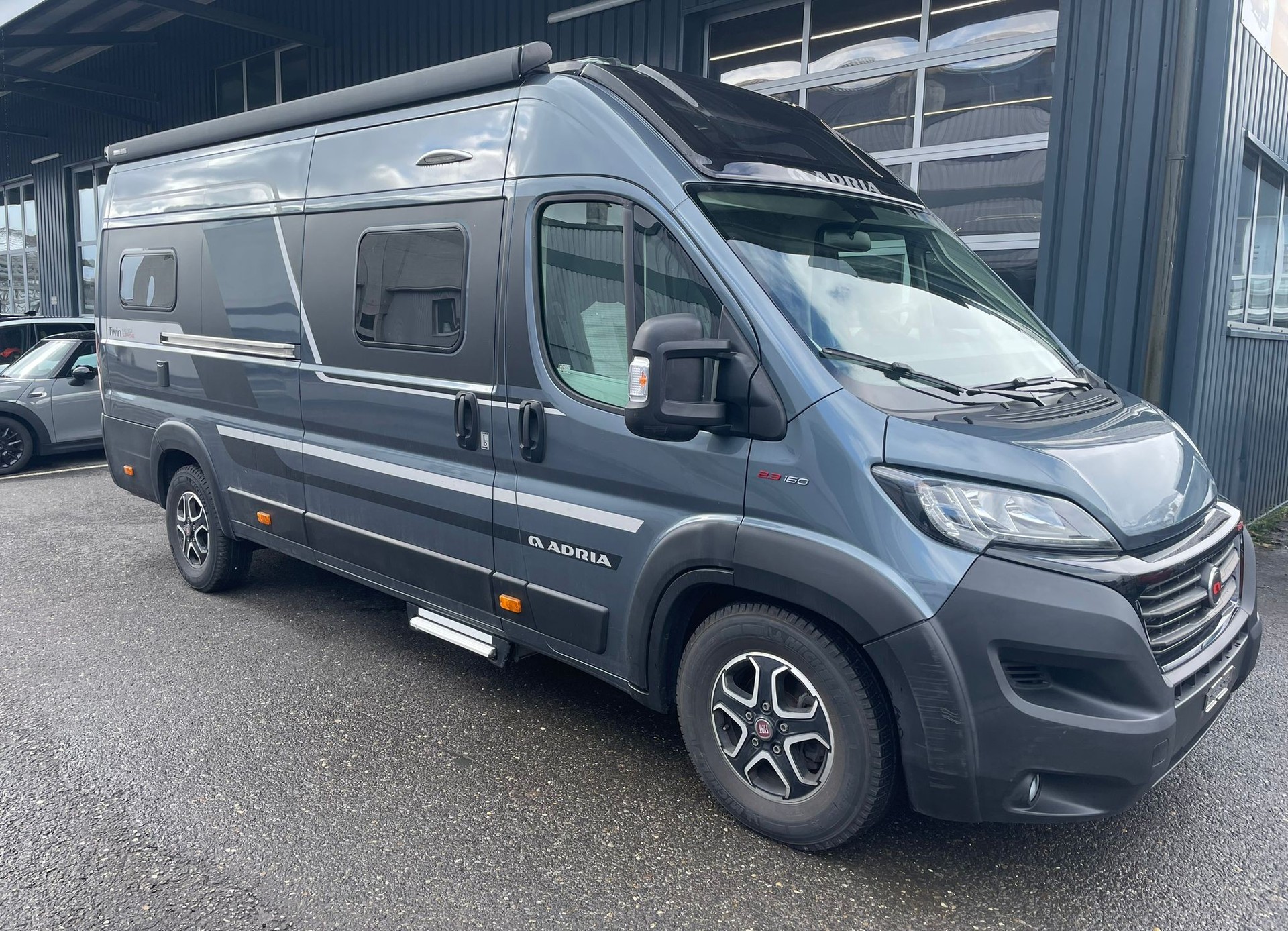 ADRIA 640 SGX-showroom-element-1