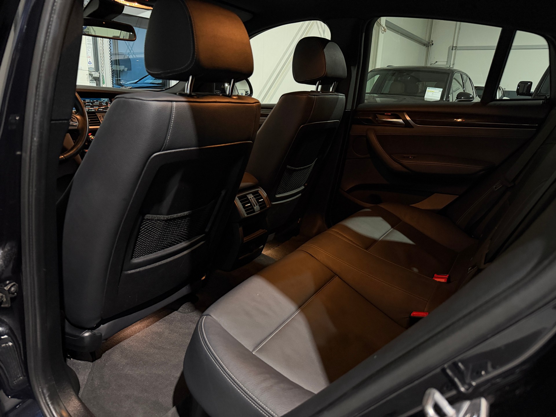 BMW X4 xDrive 30d M Sport Steptronic (CH)-image-17