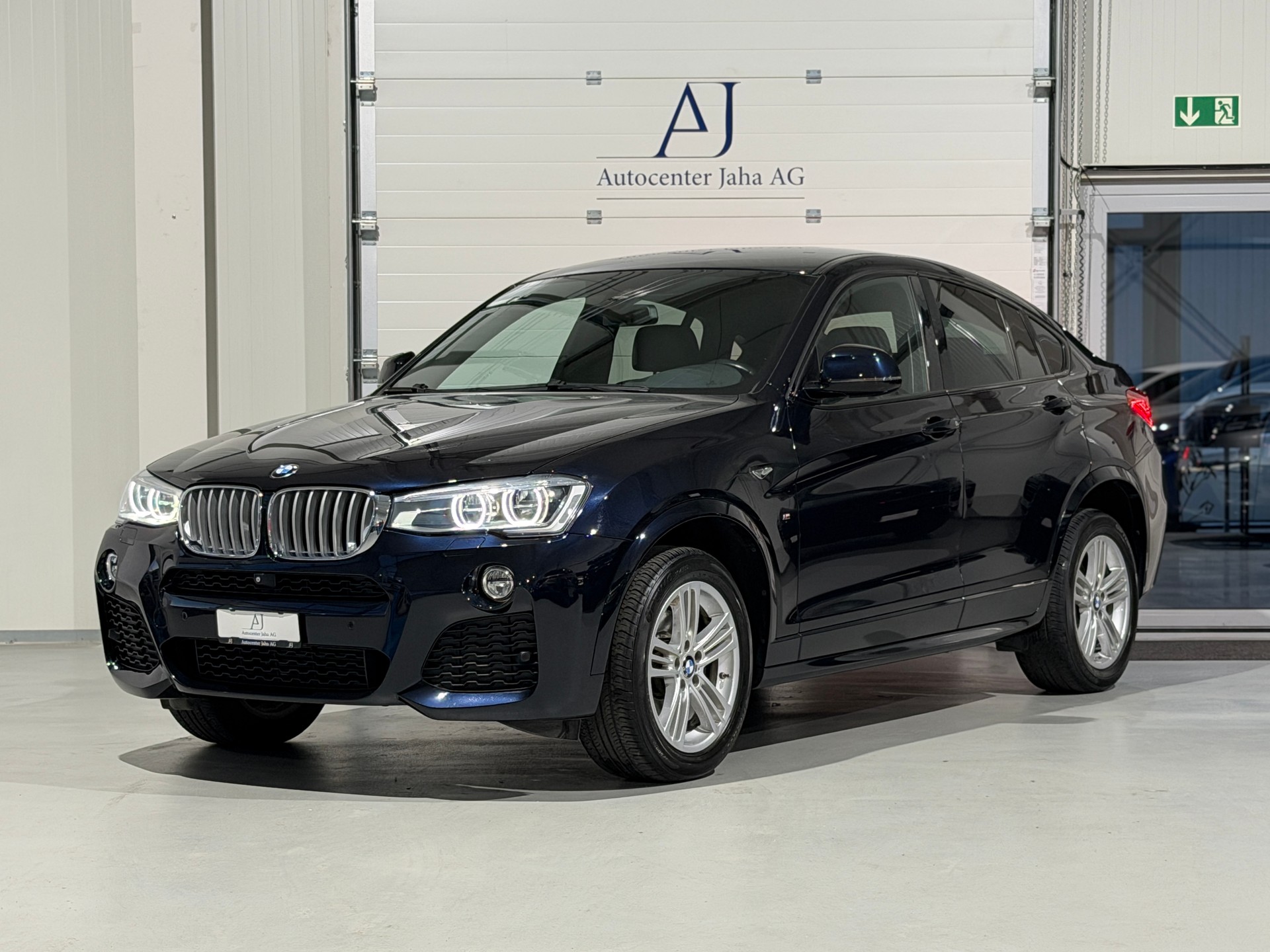 BMW X4 xDrive 30d M Sport Steptronic (CH)-showroom-element-2