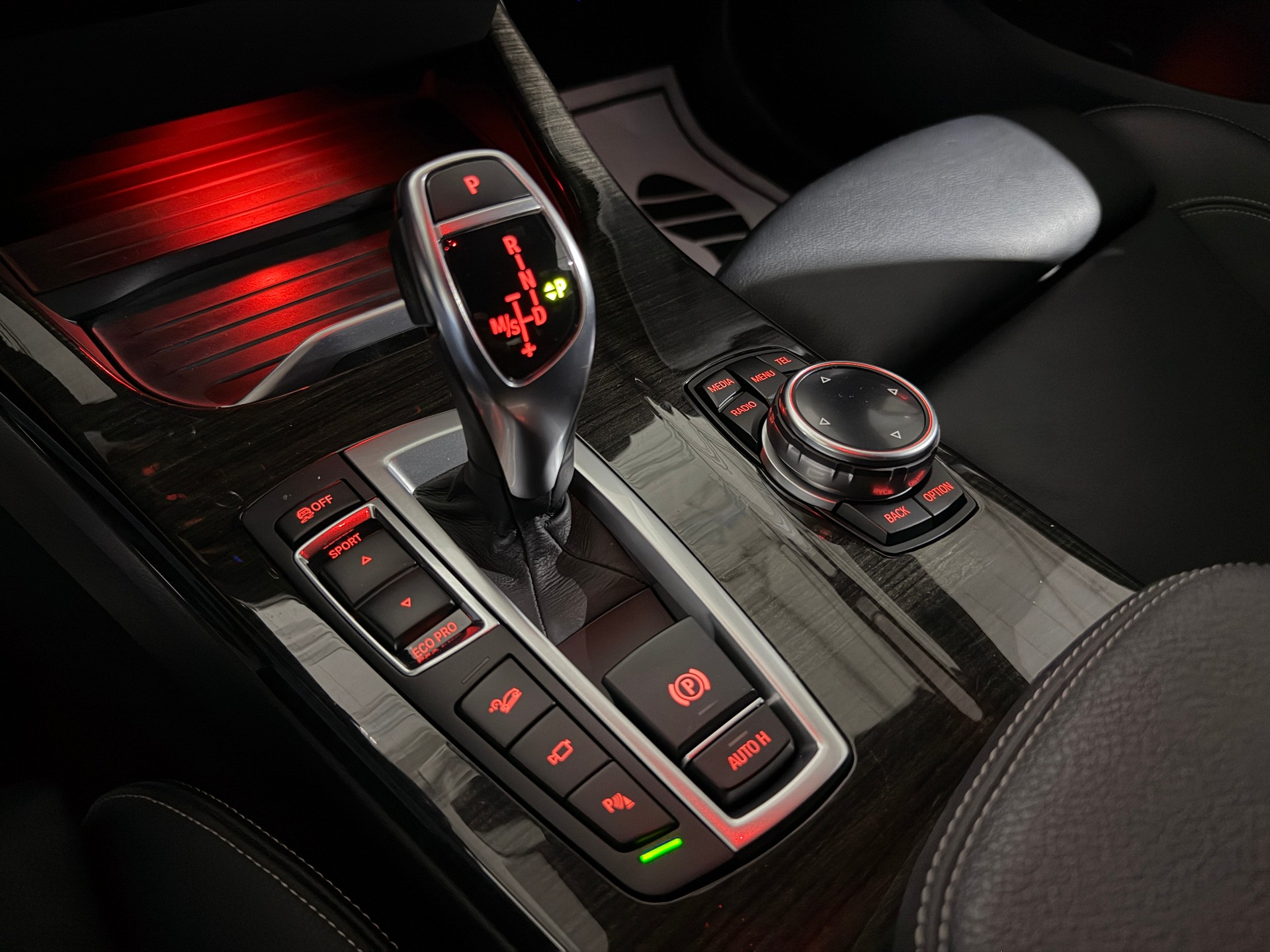 BMW X4 xDrive 30d M Sport Steptronic (CH)-image-11