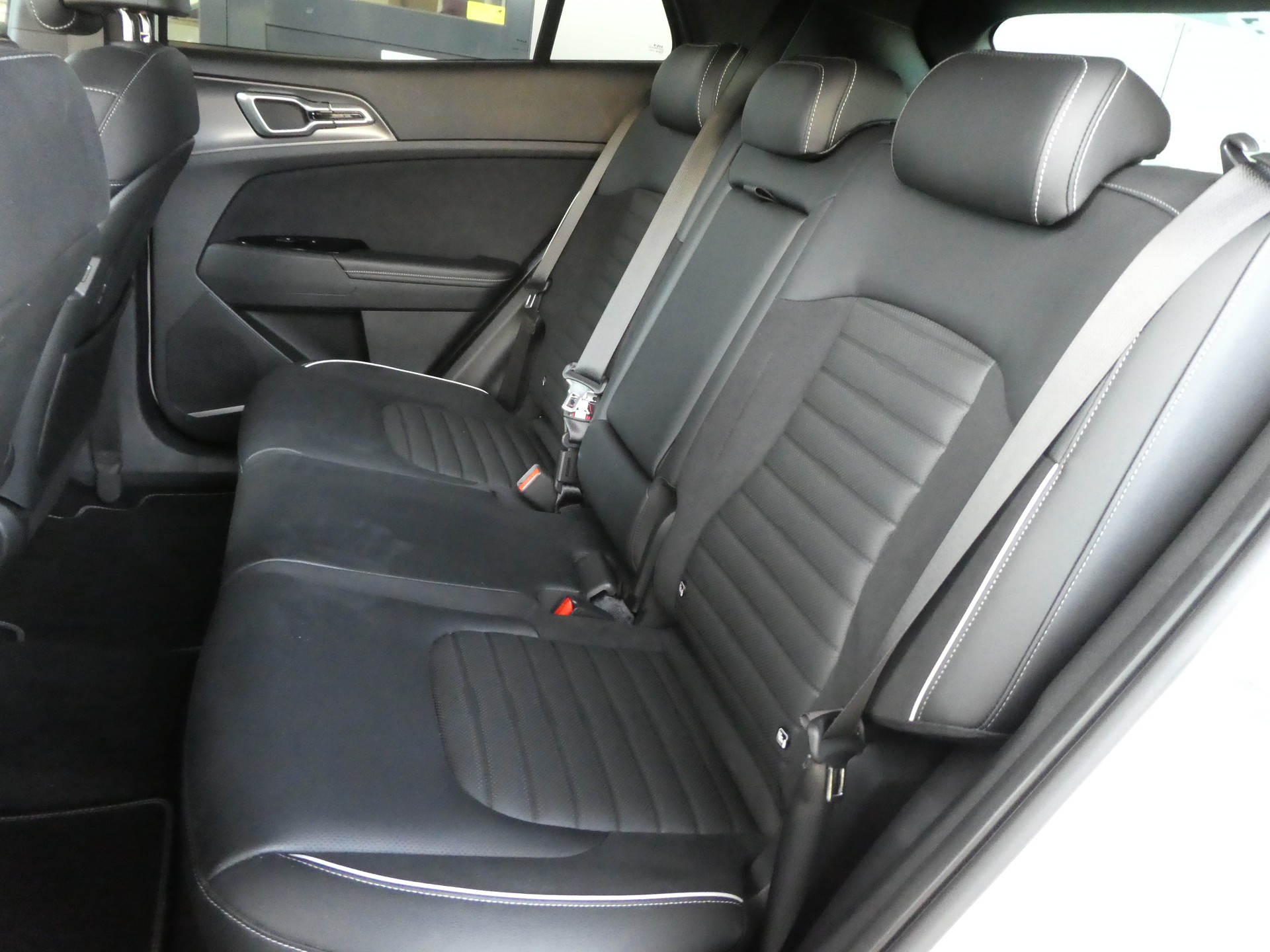 KIA Sportage 1.6T-GDi PHEV GT-Line 4x4 A-image-5