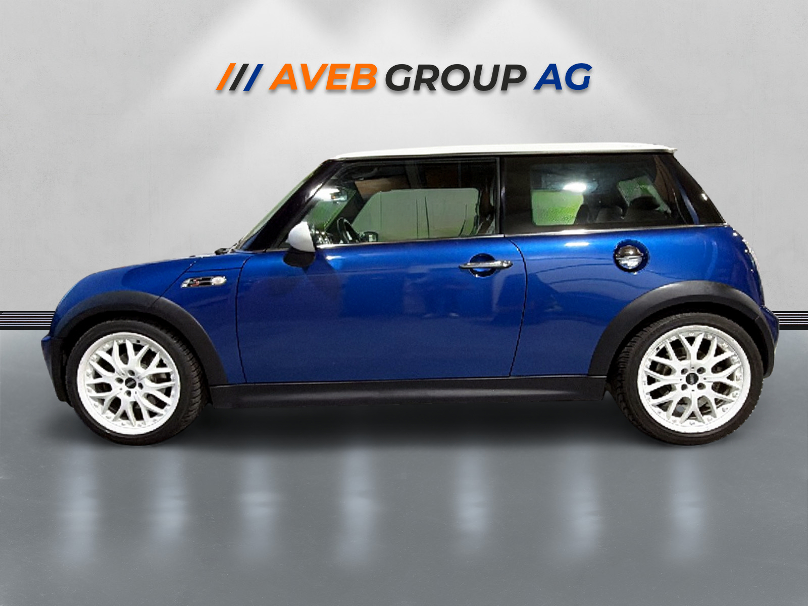 MINI Cooper S-showroom-element-3