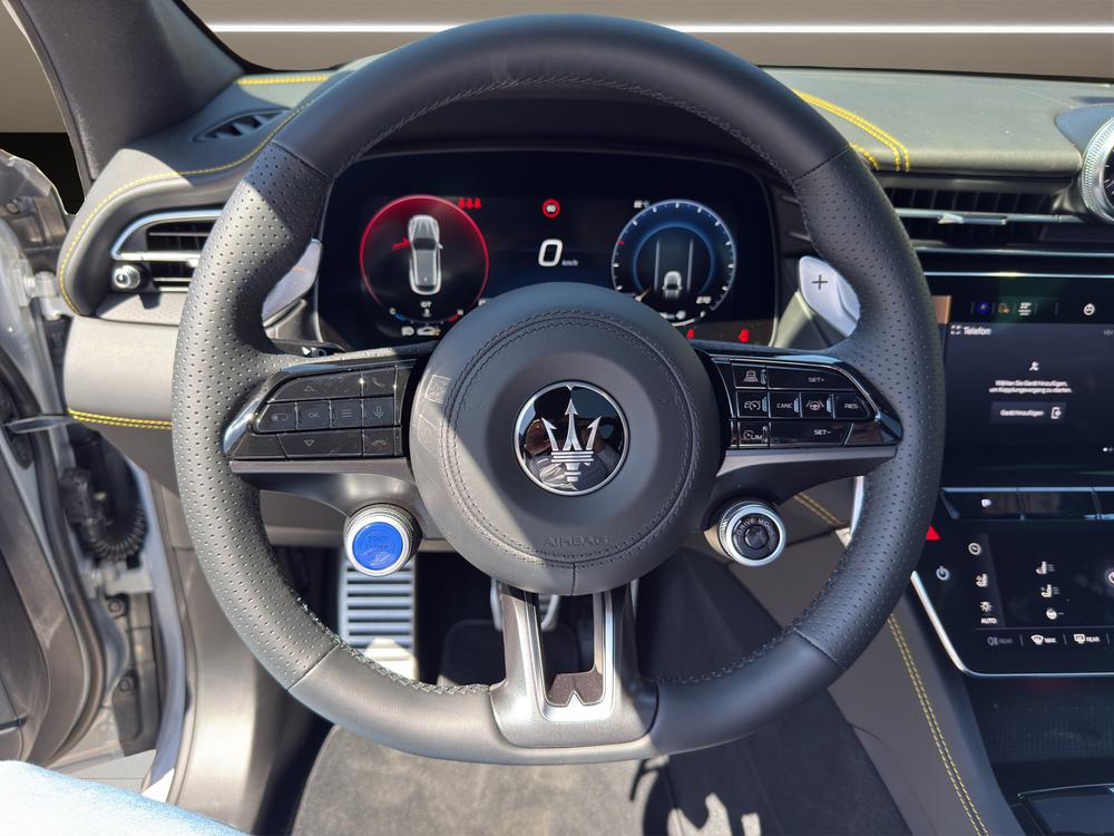 MASERATI Grecale 2.0 Hybrid Modena-image-8