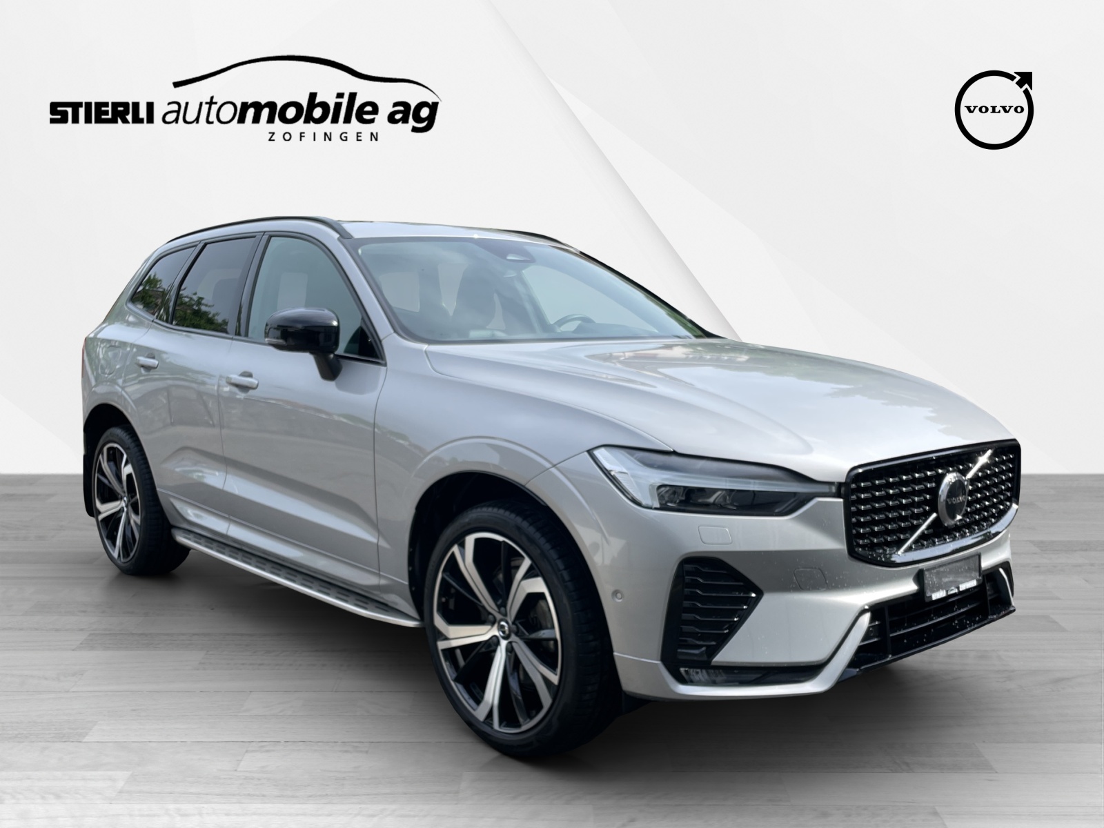 VOLVO XC60 2.0 B5 MH Ultimate Dark AWD-showroom-element-2