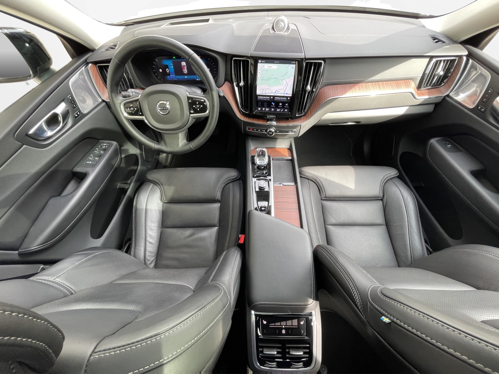 VOLVO XC60 2.0 B5 MH Ultimate Dark AWD-image-10