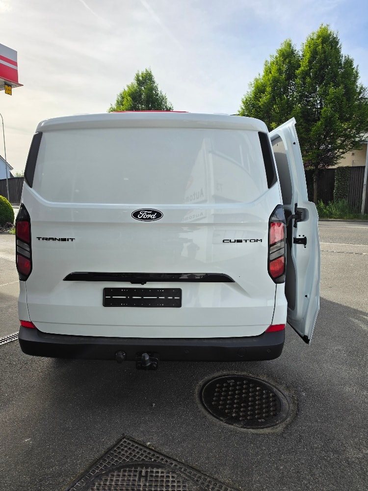 FORD Transit Custom Van 320 L1H1 Trend Automat-image-6