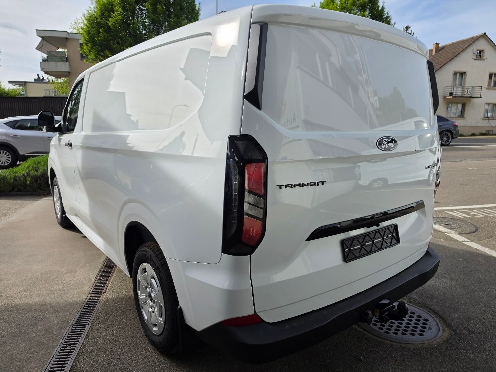 FORD Transit Custom Van 320 L1H1 Trend Automat-image-5