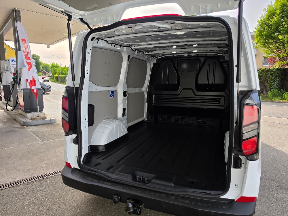 FORD Transit Custom Van 320 L1H1 Trend Automat-image-9