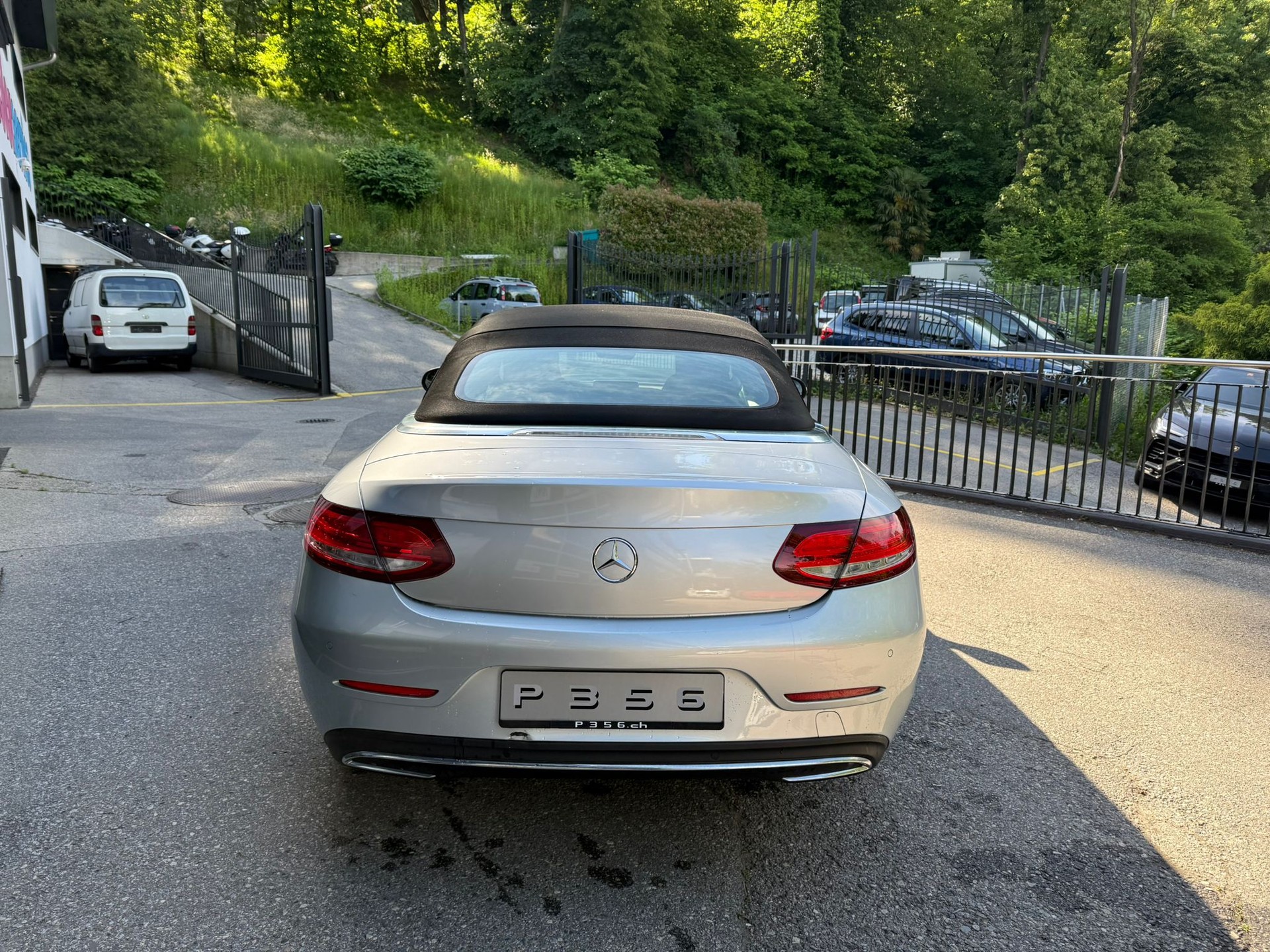 MERCEDES-BENZ C 220 d Cabriolet 9G-Tronic-image-4