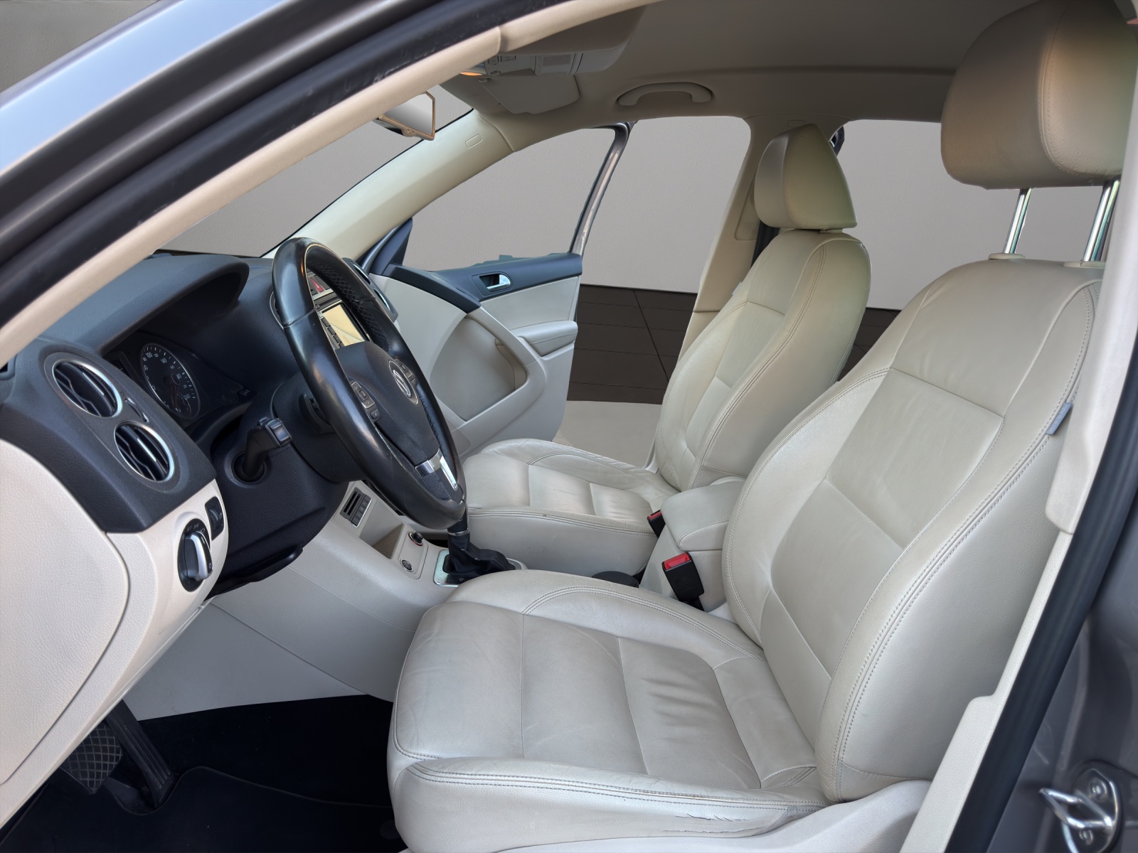 VW Tiguan 2.0 TDI Sport&Style DSG-image-8