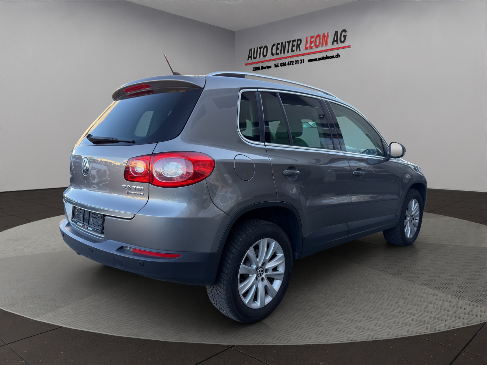 VW Tiguan 2.0 TDI Sport&Style DSG-image-5