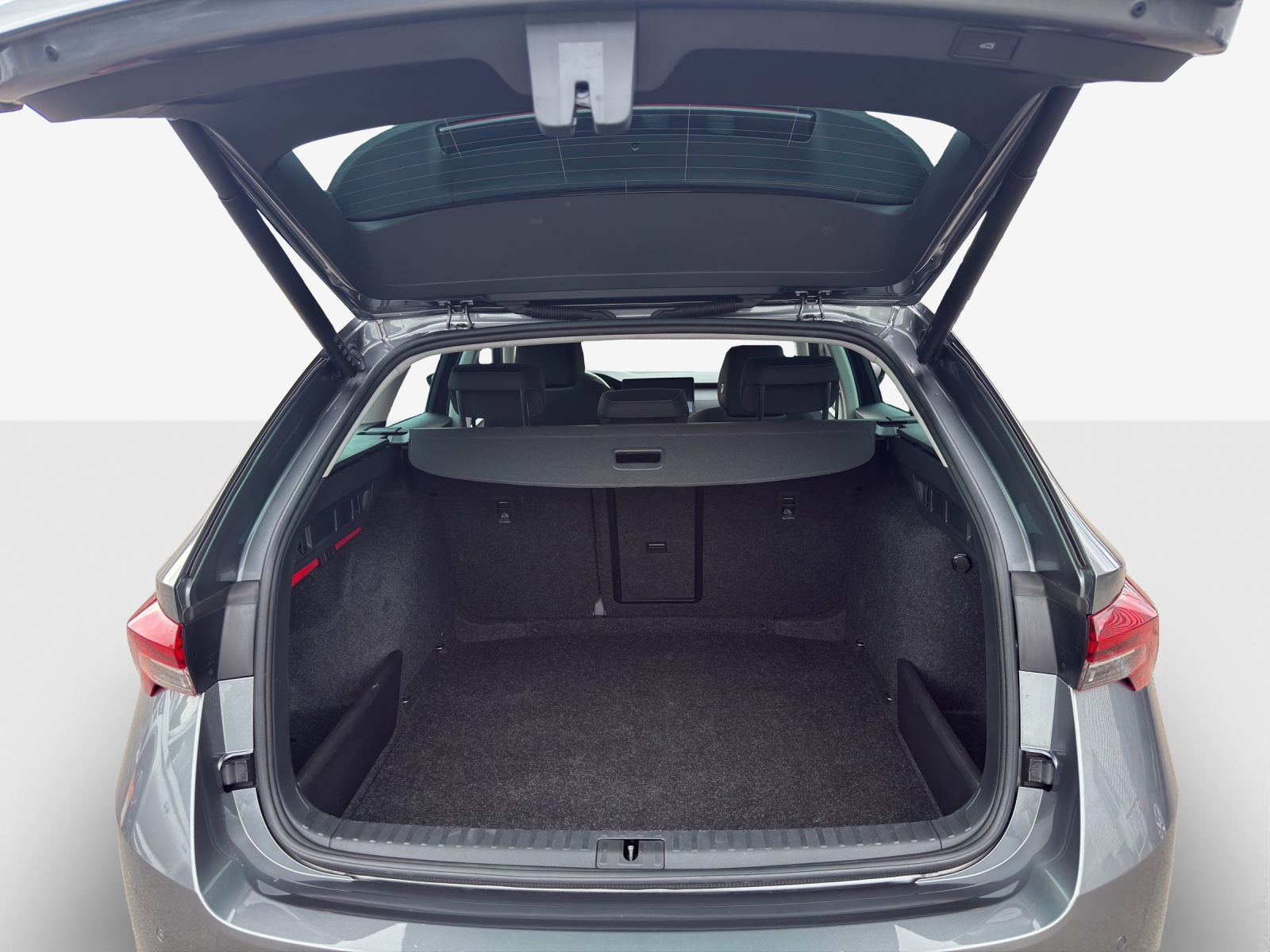 SKODA Octavia Combi 1.5 TSI mHEV DSG Dynamic-image-12