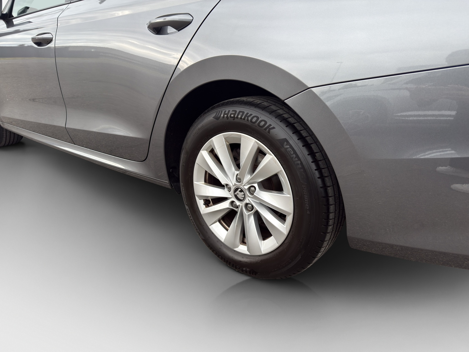 SKODA Octavia Combi 1.5 TSI mHEV DSG Dynamic-image-13