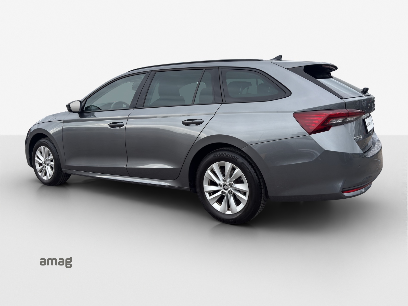 SKODA Octavia Combi 1.5 TSI mHEV DSG Dynamic-image-2
