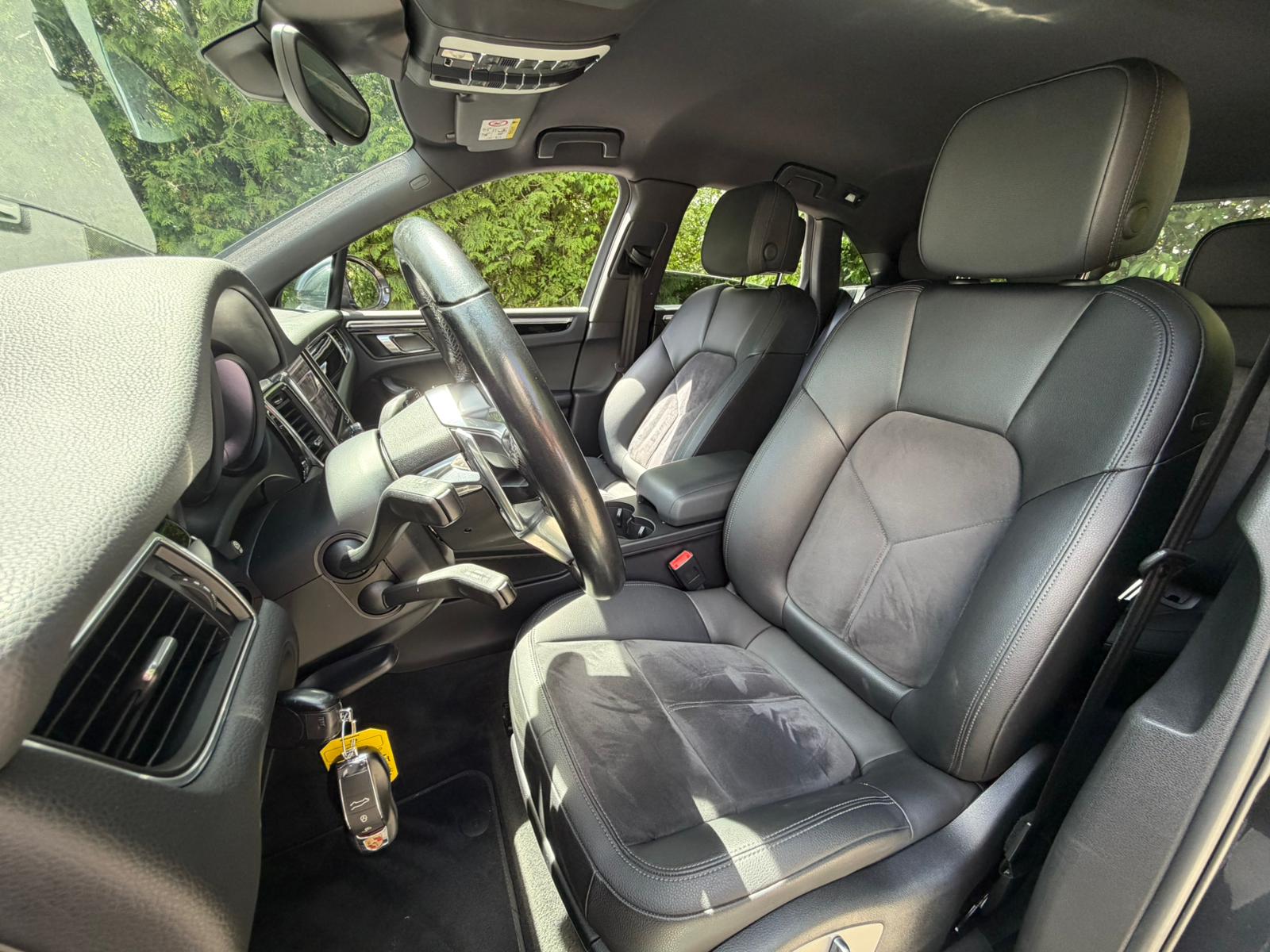 PORSCHE Macan S PDK-image-11