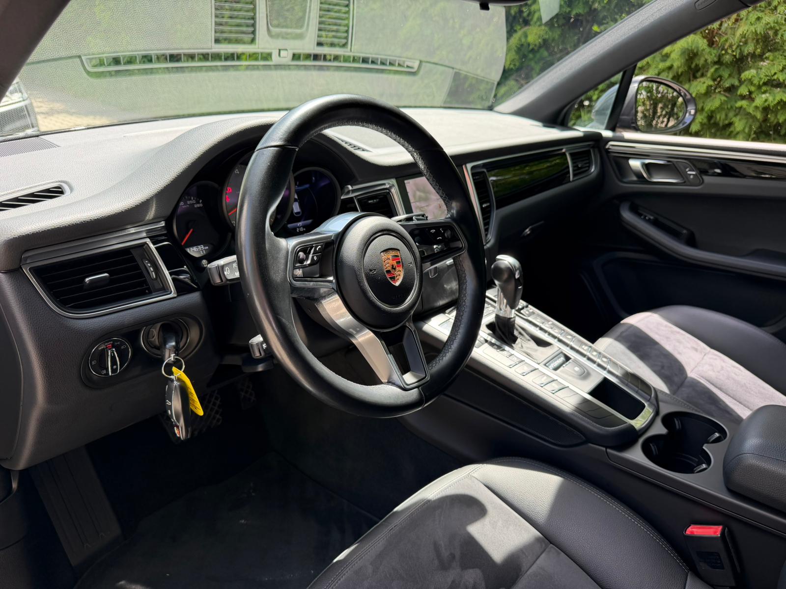 PORSCHE Macan S PDK-image-10