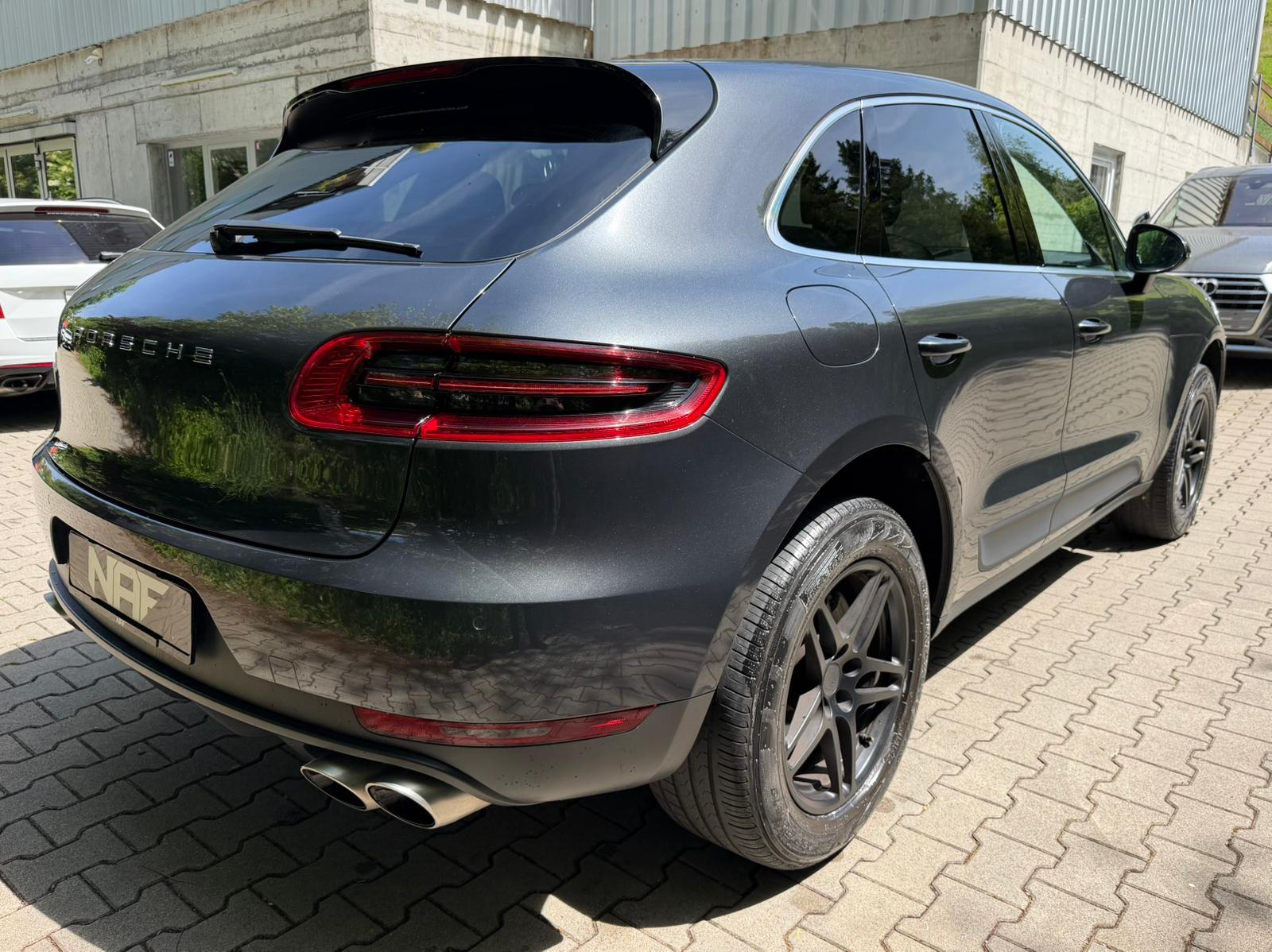PORSCHE Macan S PDK-image-4