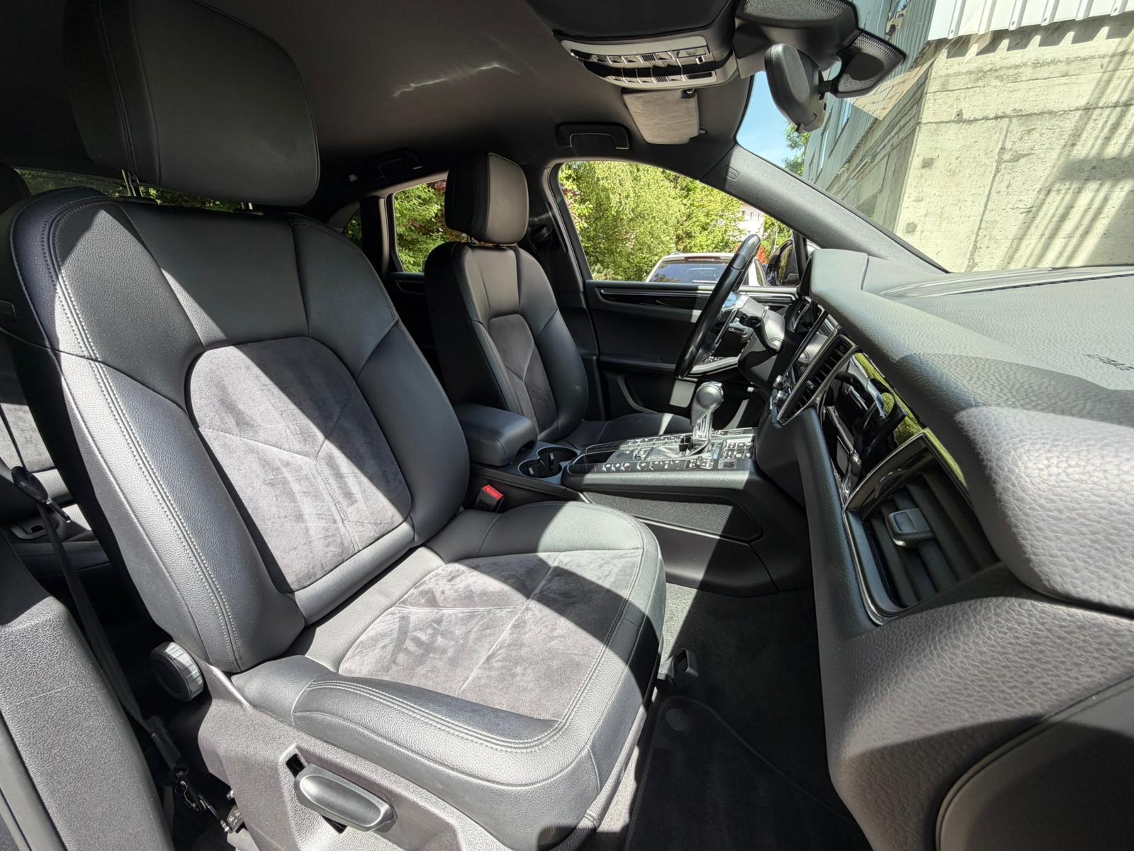 PORSCHE Macan S PDK-image-18