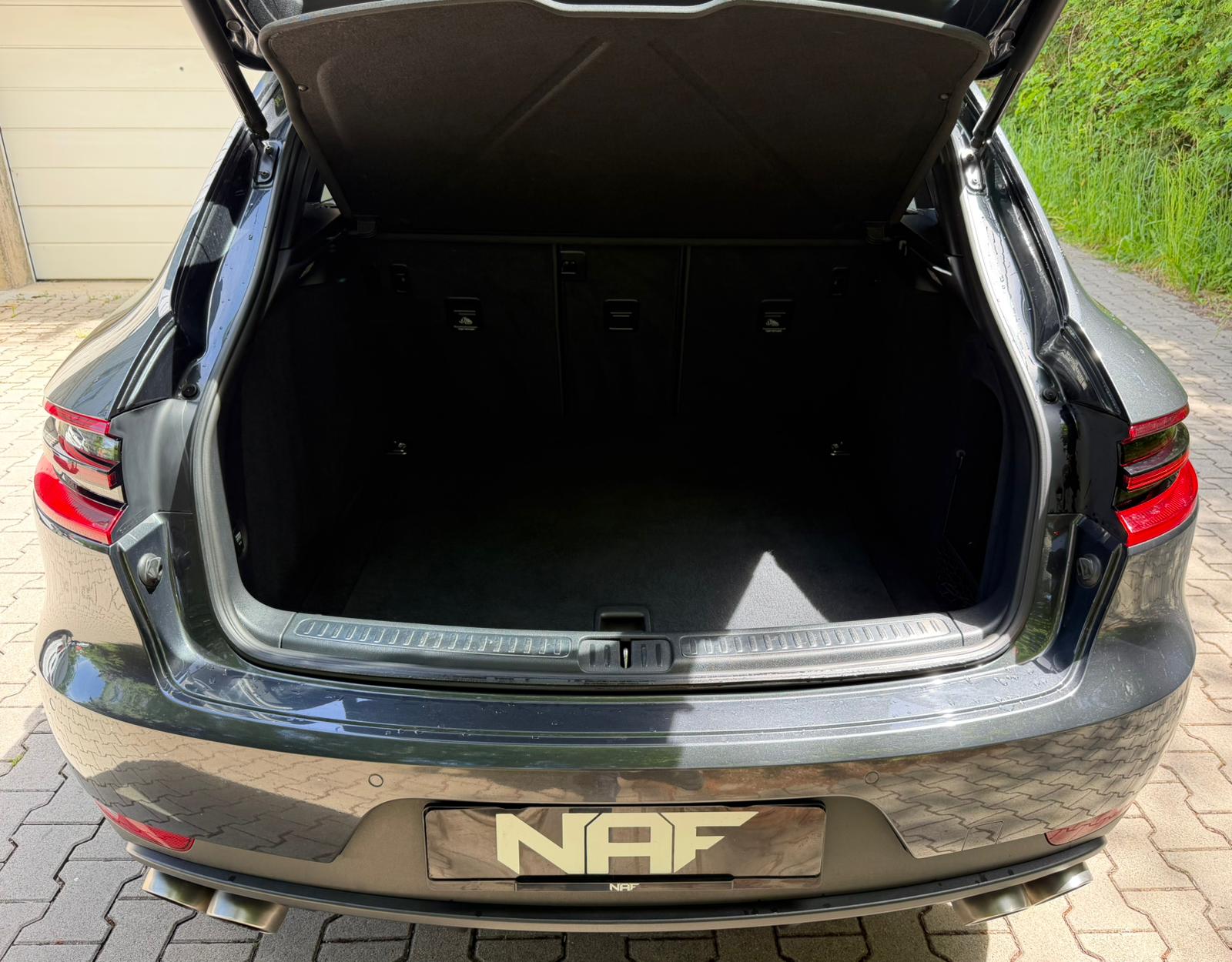 PORSCHE Macan S PDK-image-14